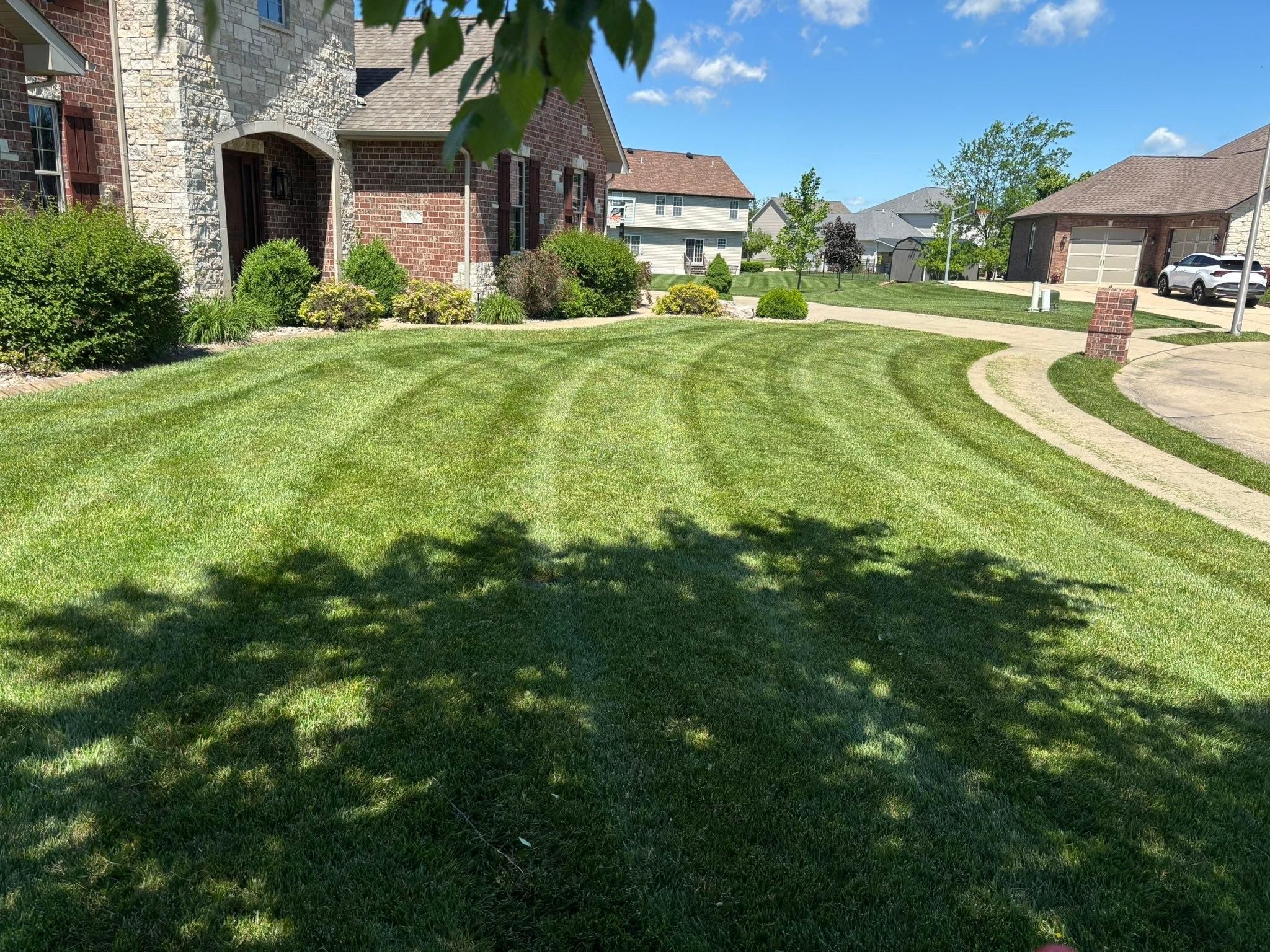  for Andrew's Lawn Service LLC in Lebanon, IL