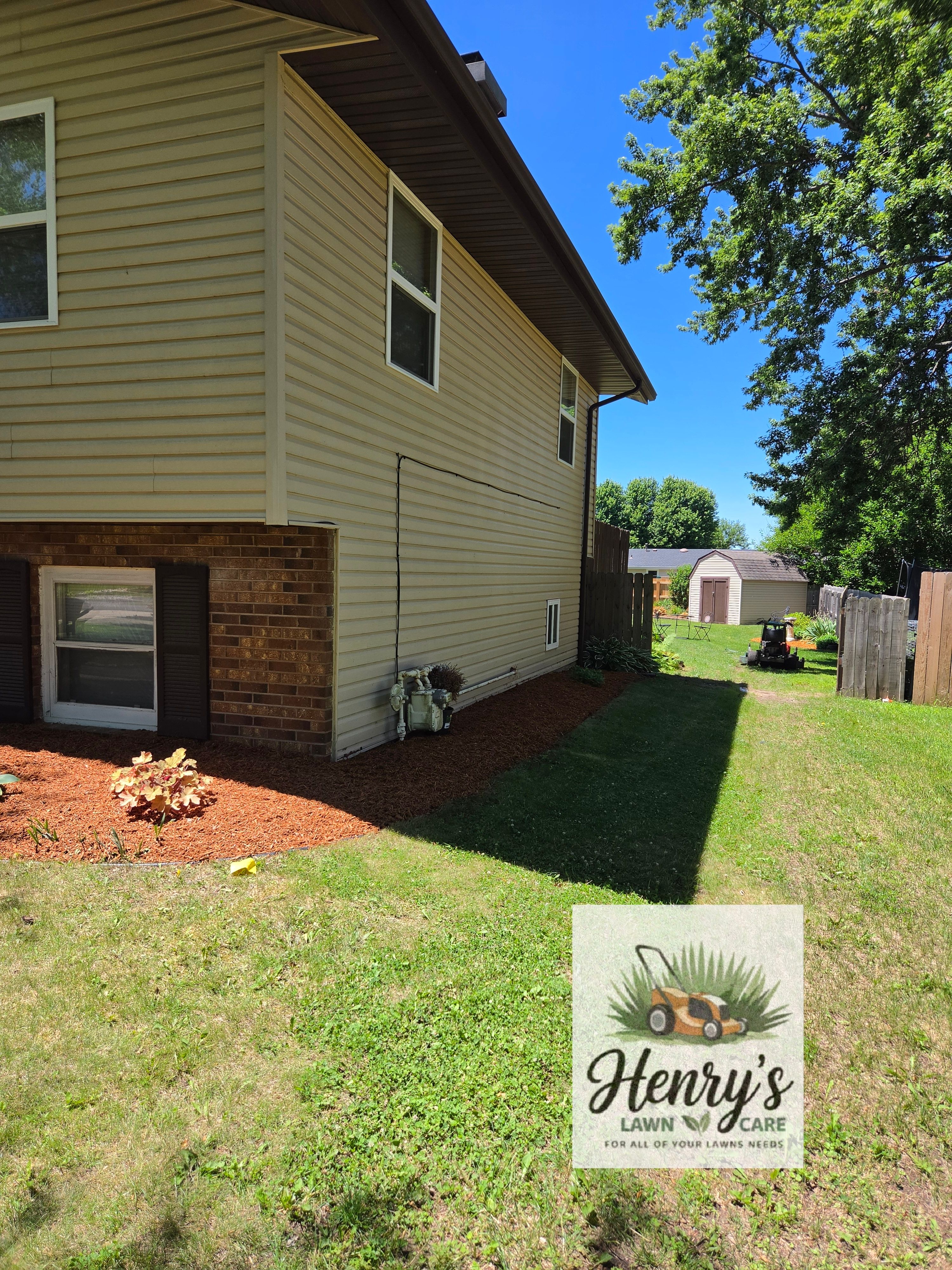  for Henry's Lawn Care in Rockford, IL