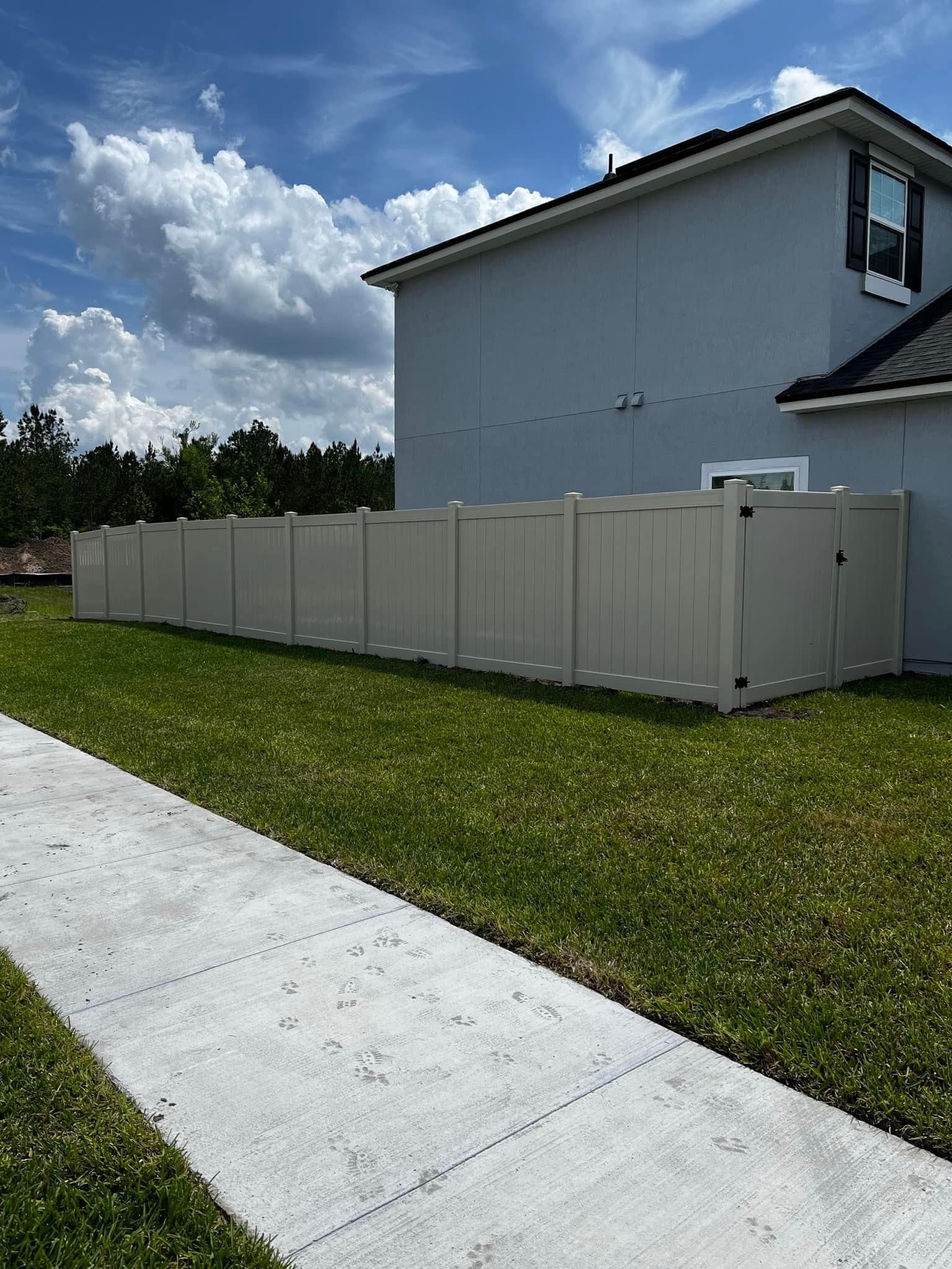  for Red's Premier Fencing LLC  in Jacksonville, FL