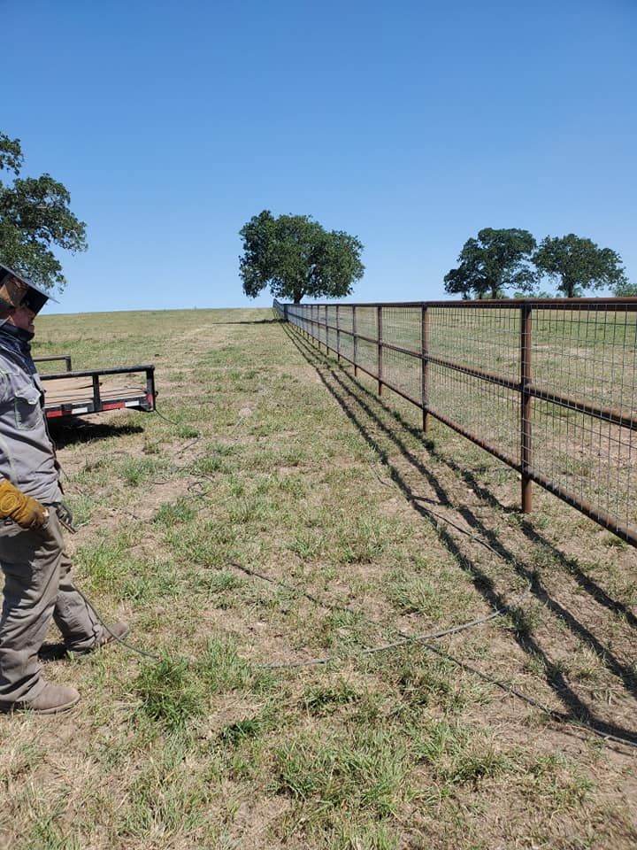 Fences for Rudy's Custom Fence Building in Luling, TX