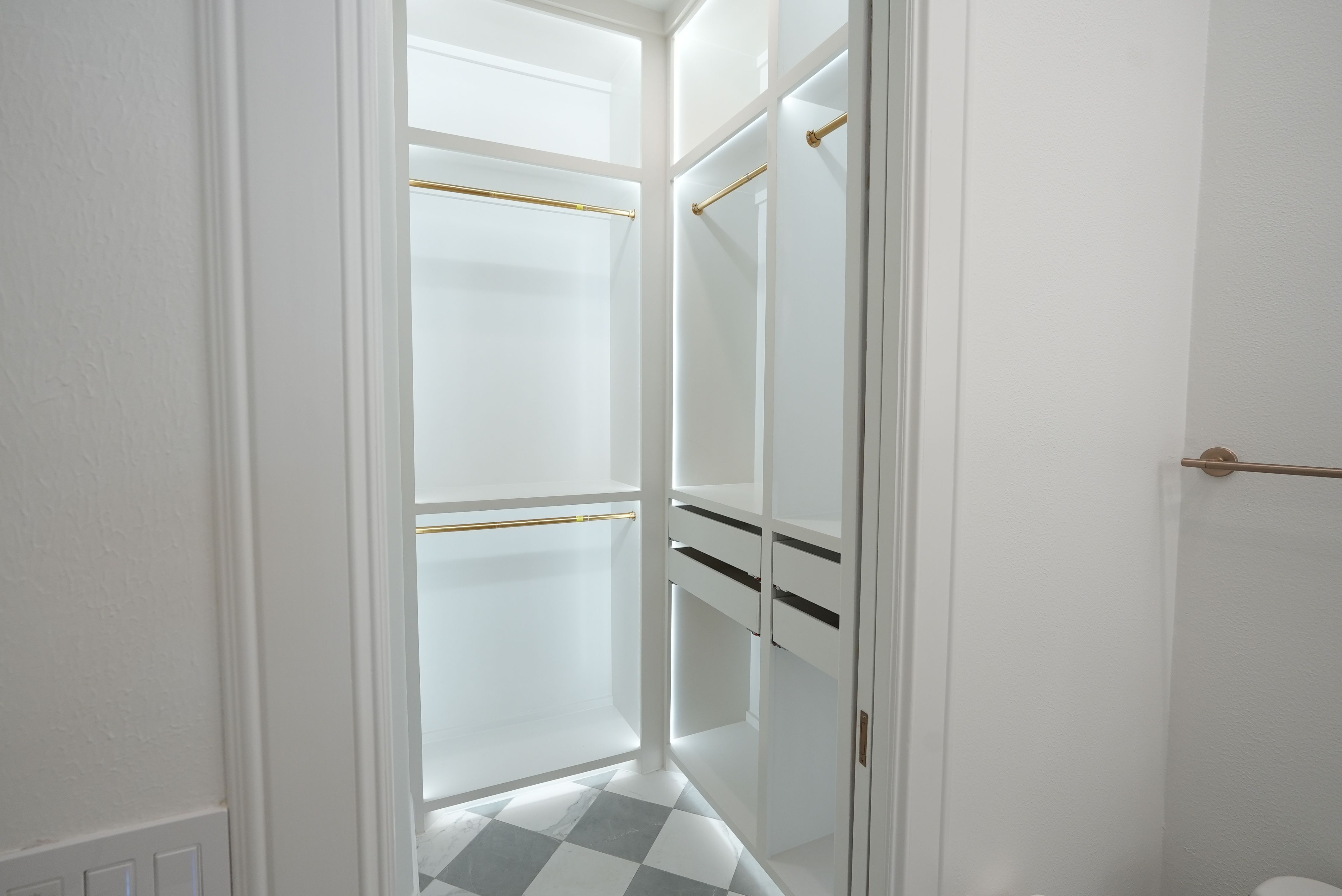 All Photos for Luxurious Construction LLC in Houston, TX