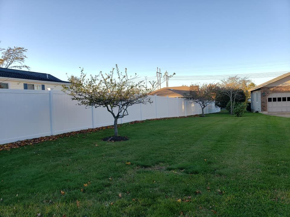 Vinyl Fences for Azorean Fence in Peabody, MA