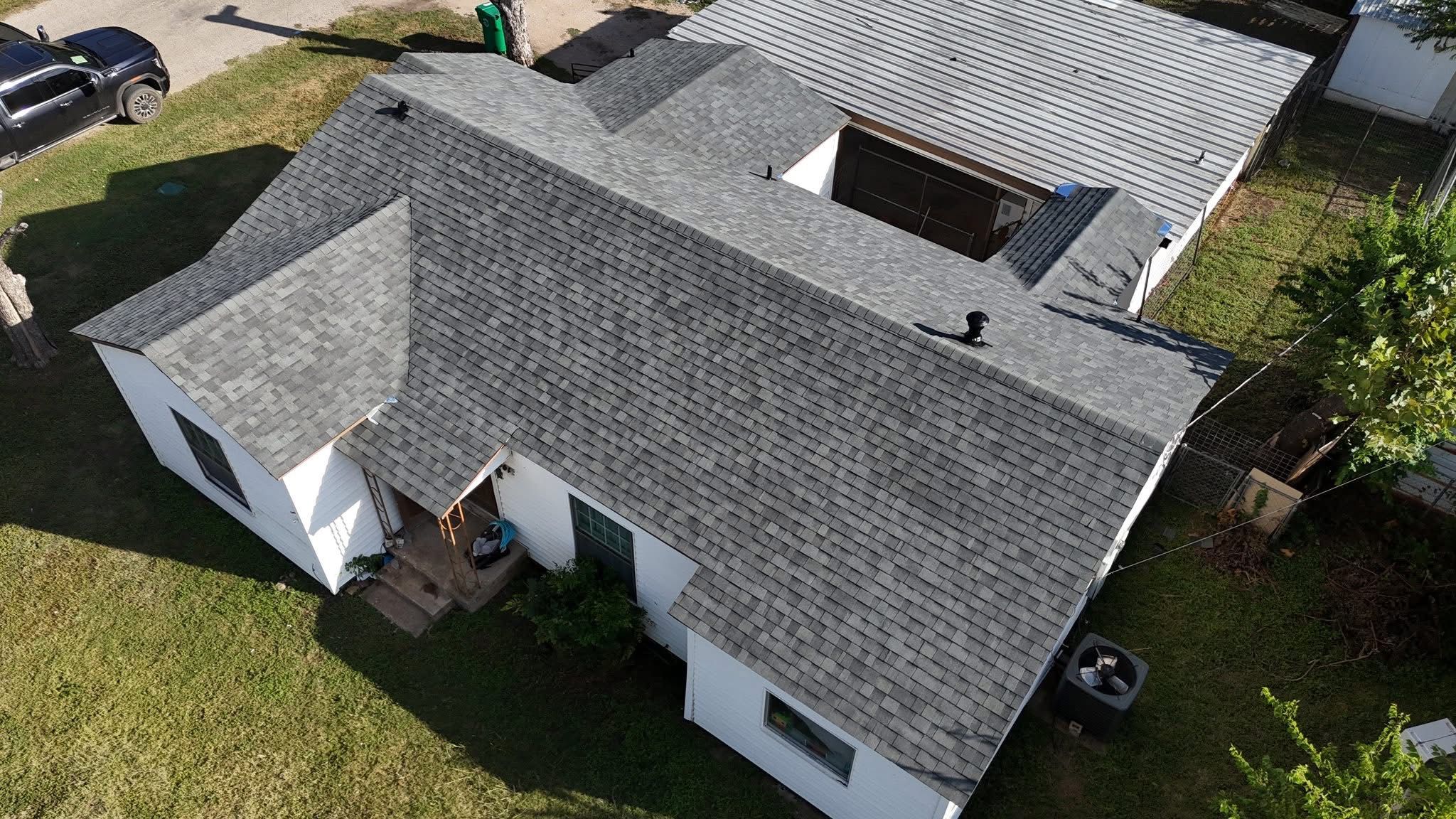 Shingle Roofs  for Barcenas Roofing & Remodeling in San Saba, TX