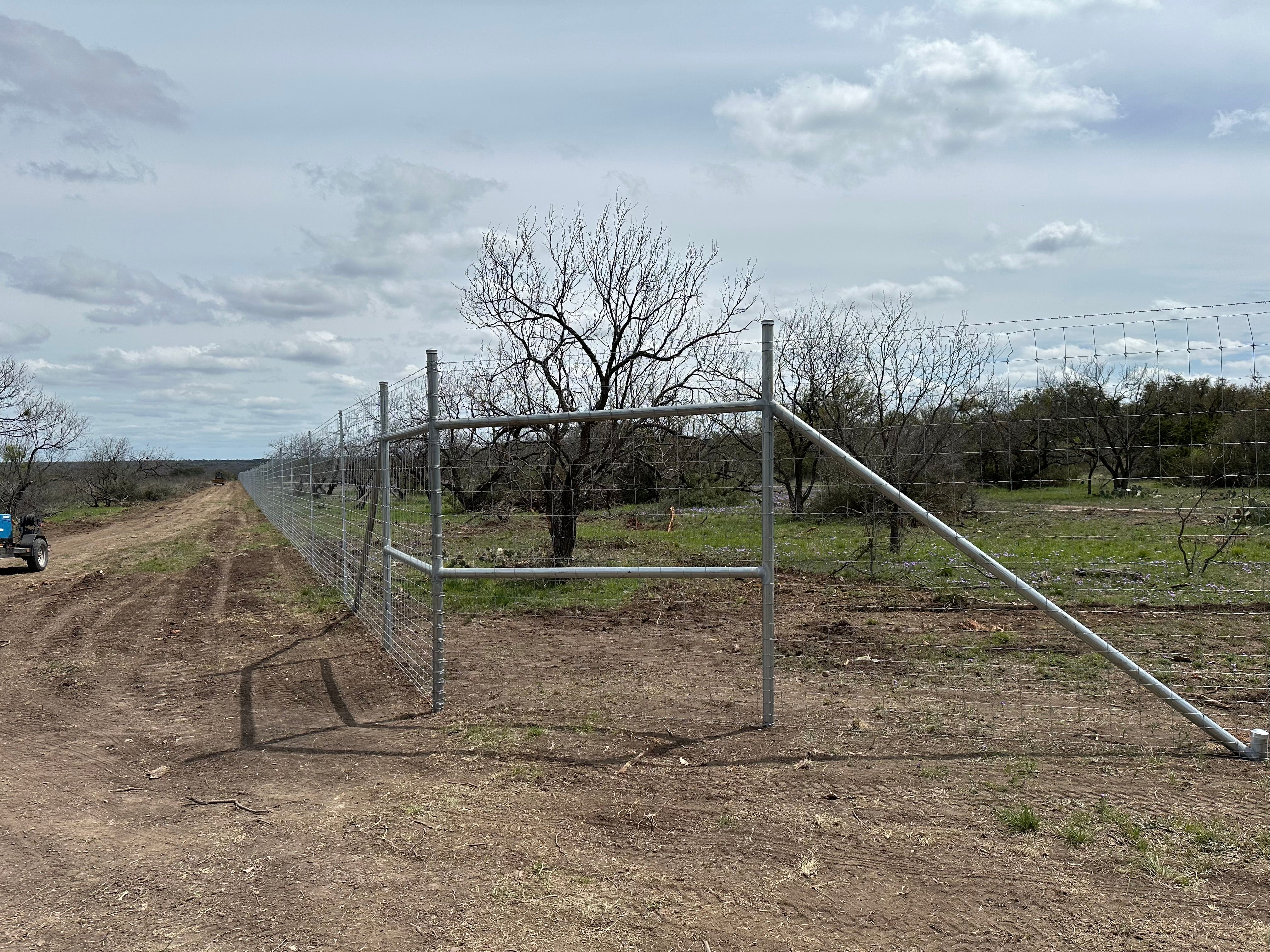  for 5-7 Fencing & Construction in Madisonville, TX