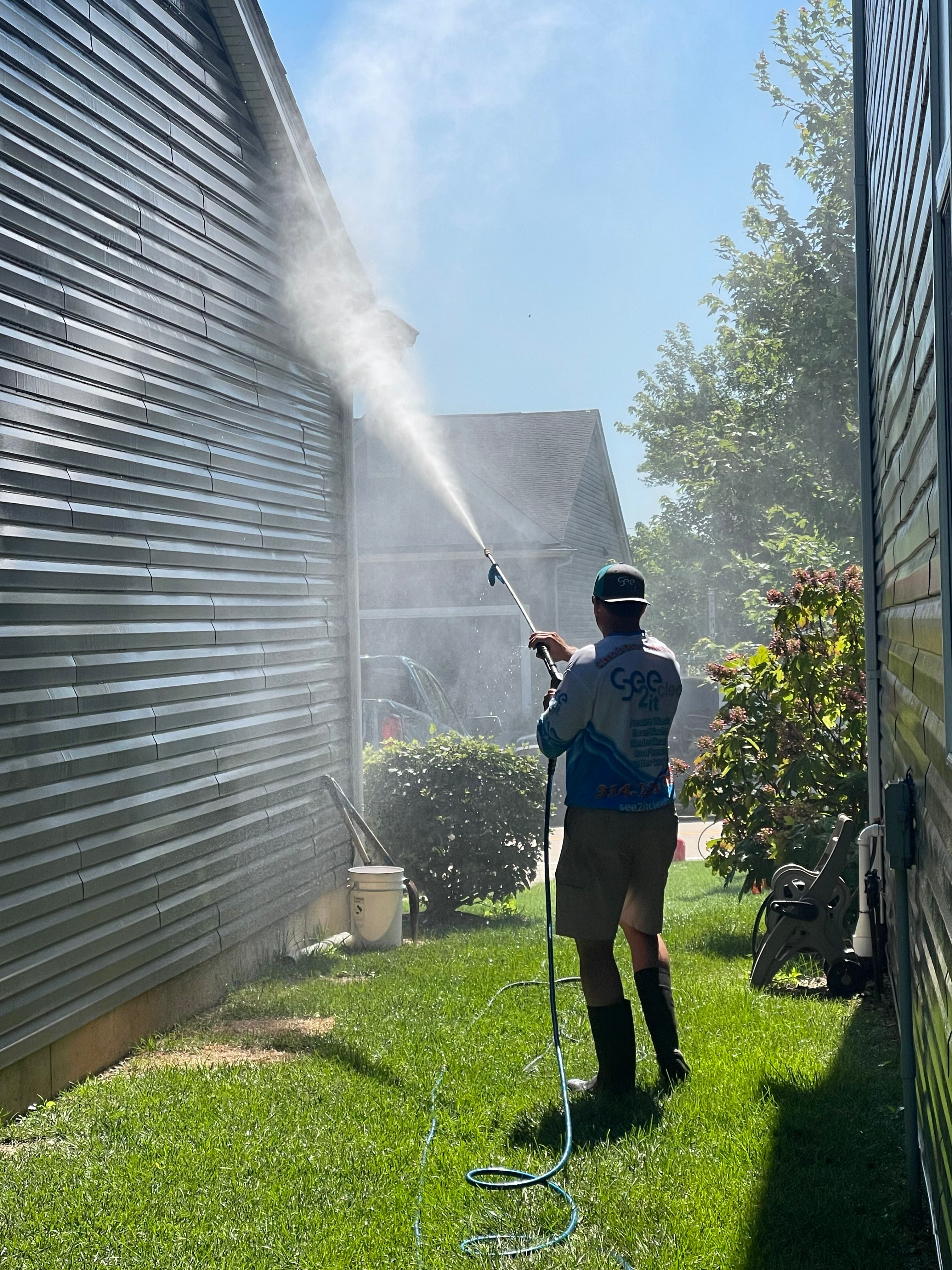  for See2it Clean in St Louis, MO