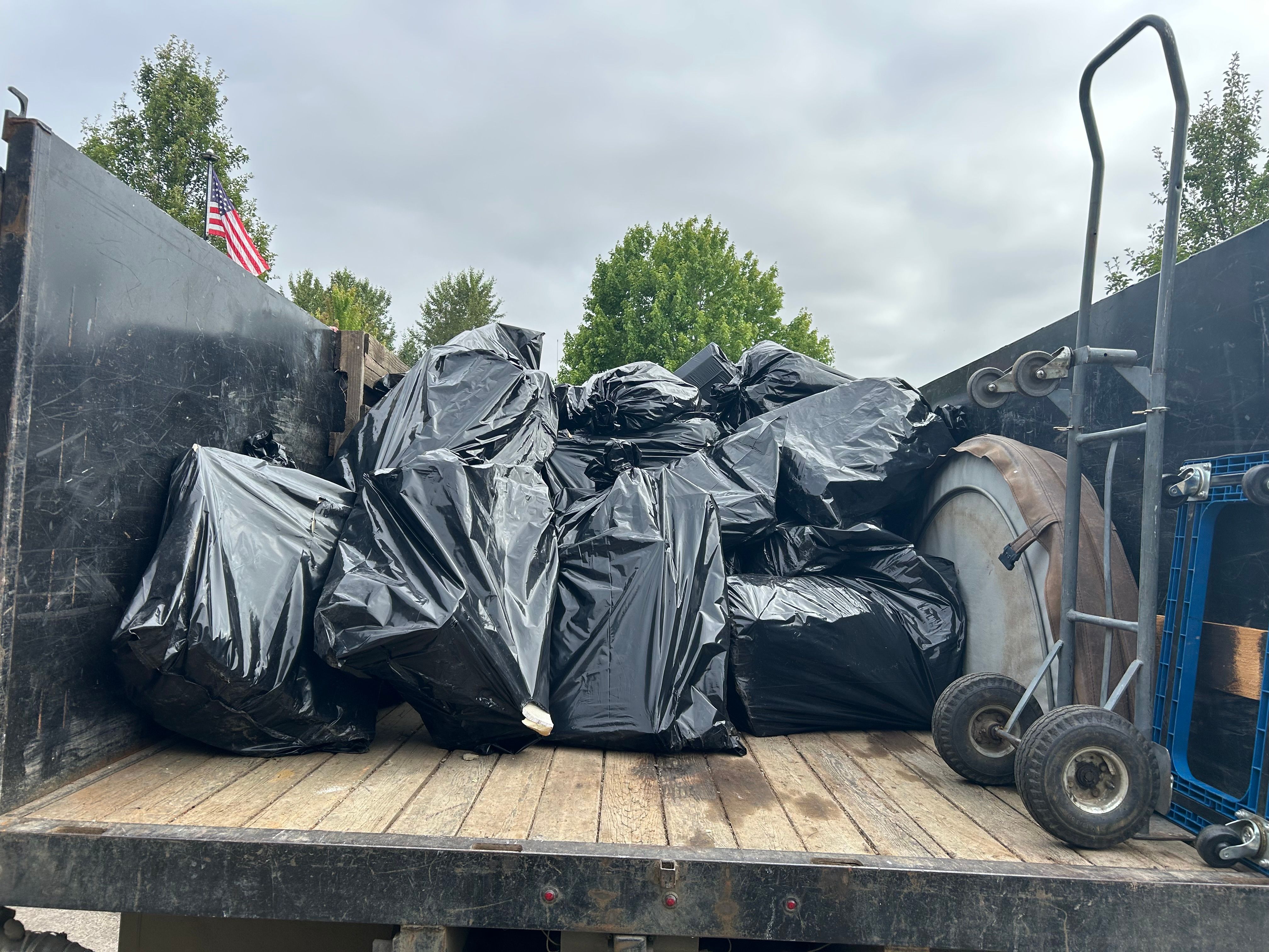  for Sol Junk Removal in Independence, OR