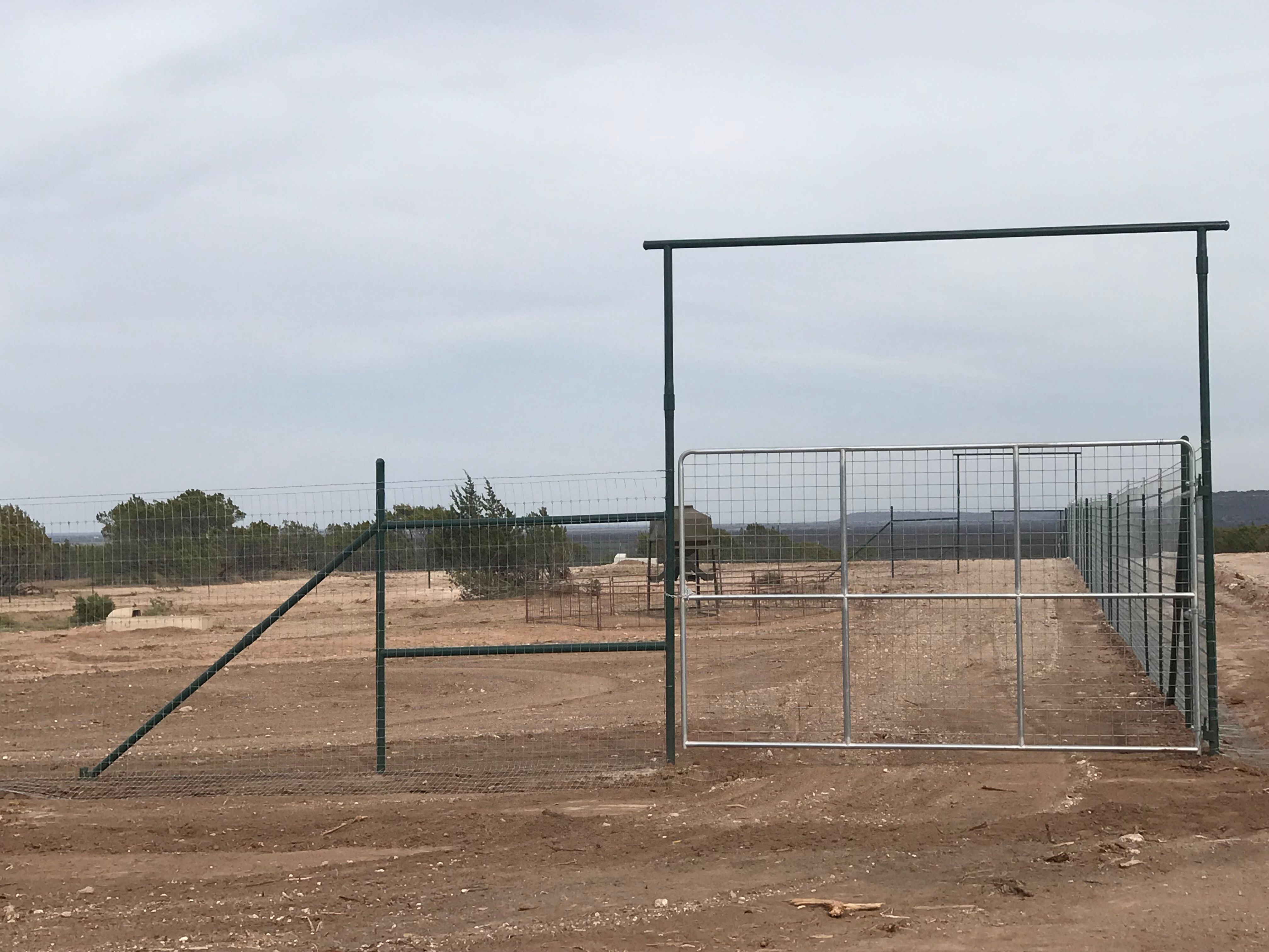  for 5-7 Fencing & Construction in Madisonville, TX
