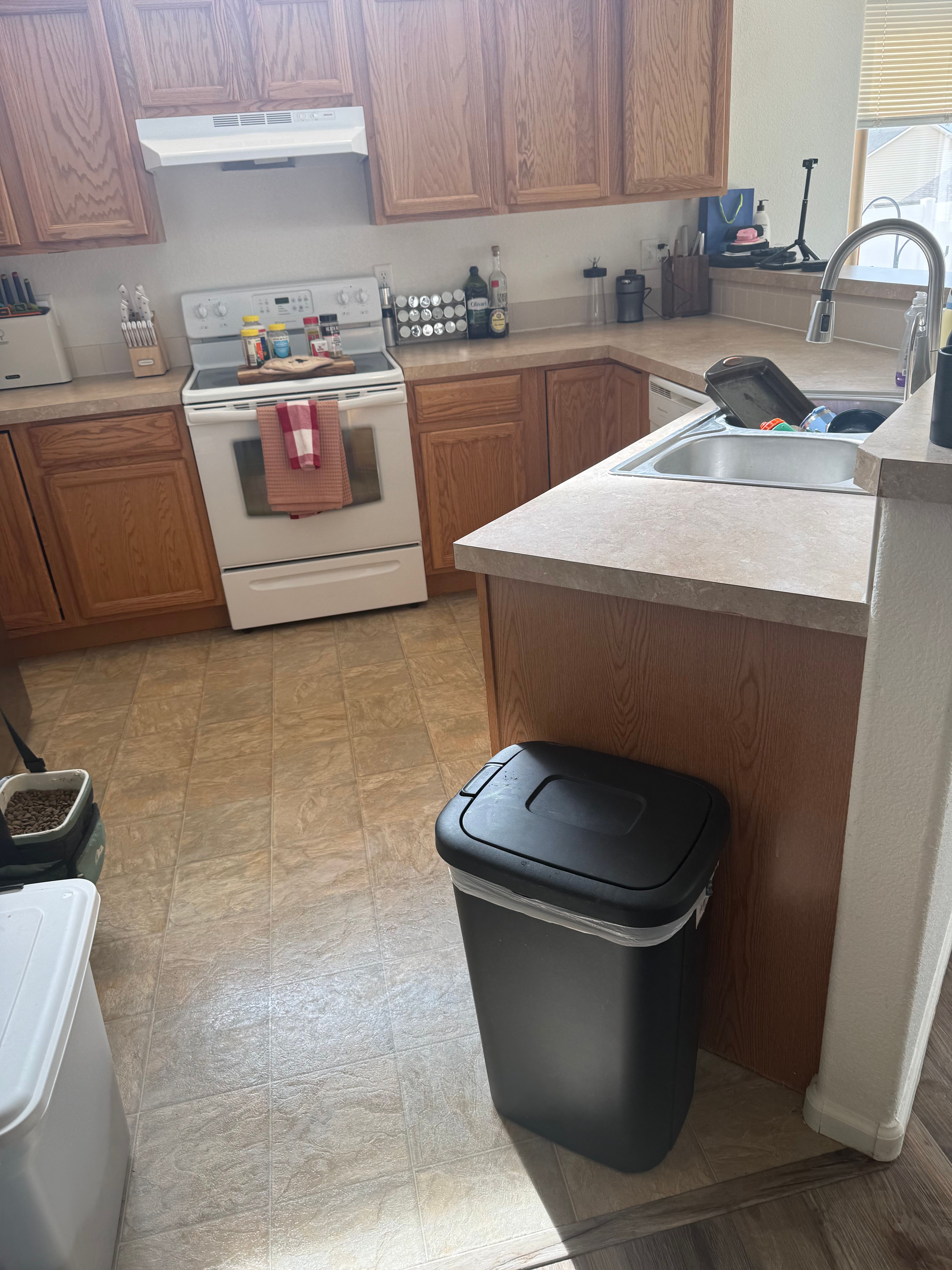  for Charikos Cleaning Company in Rock Springs, WY