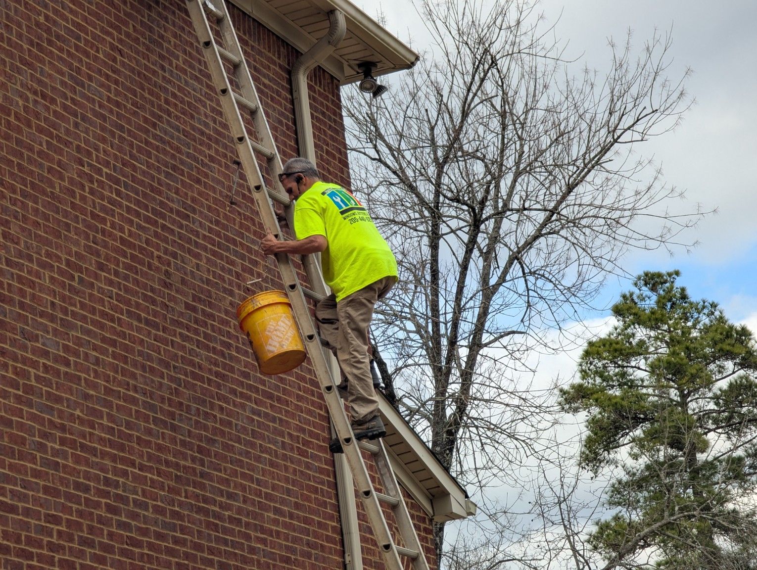  for Squeaky Clean Windows Gutters & More in Hoover, AL