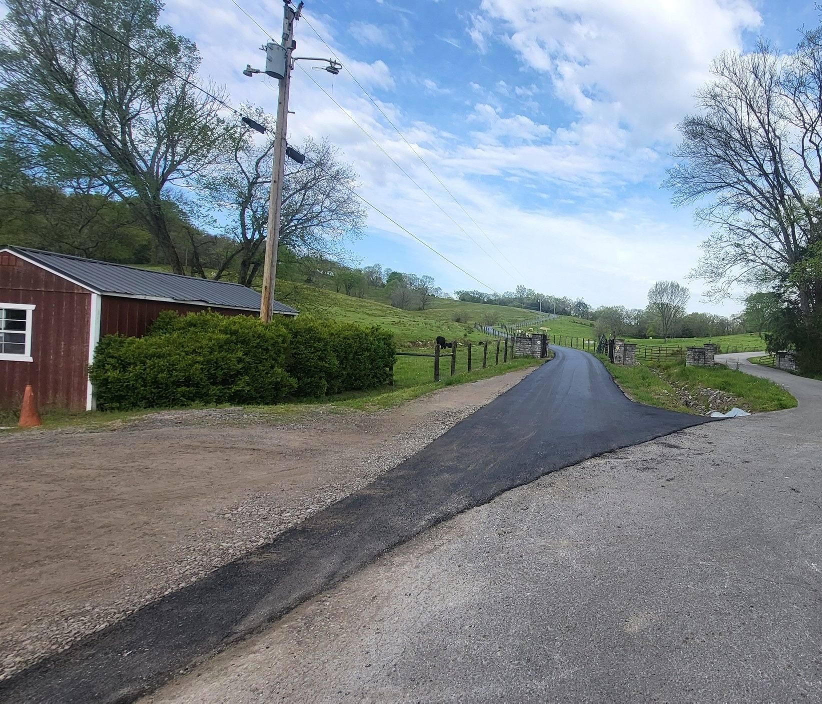  for Absolute Asphalt, Paving & Sealcoating in Lebanon, TN