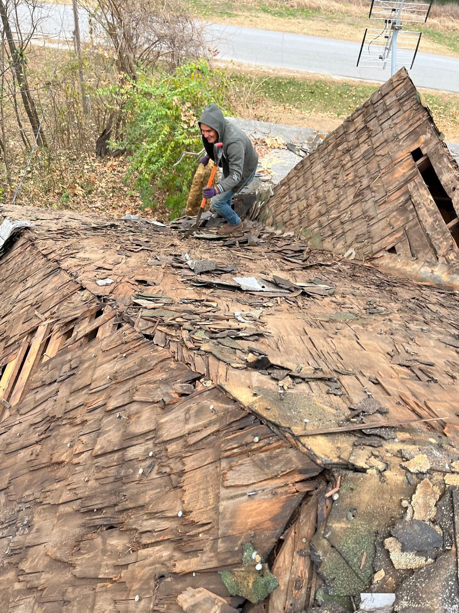  for Full Roof Replacement and Repairs & Seamless Guttering in Saint Joseph, MO