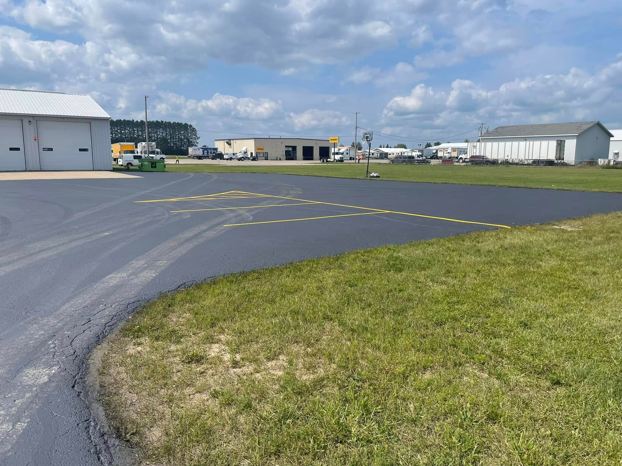 Asphalt for Buddy’s Blacktop in Cadillac, MI