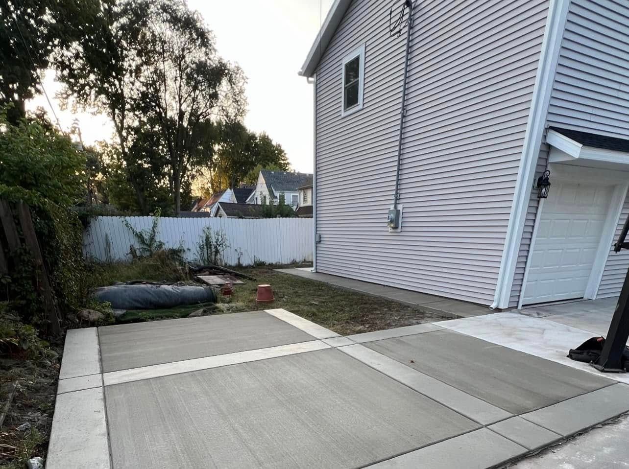  for Bermuda Roofing and Remodeling in Elkhart, IN