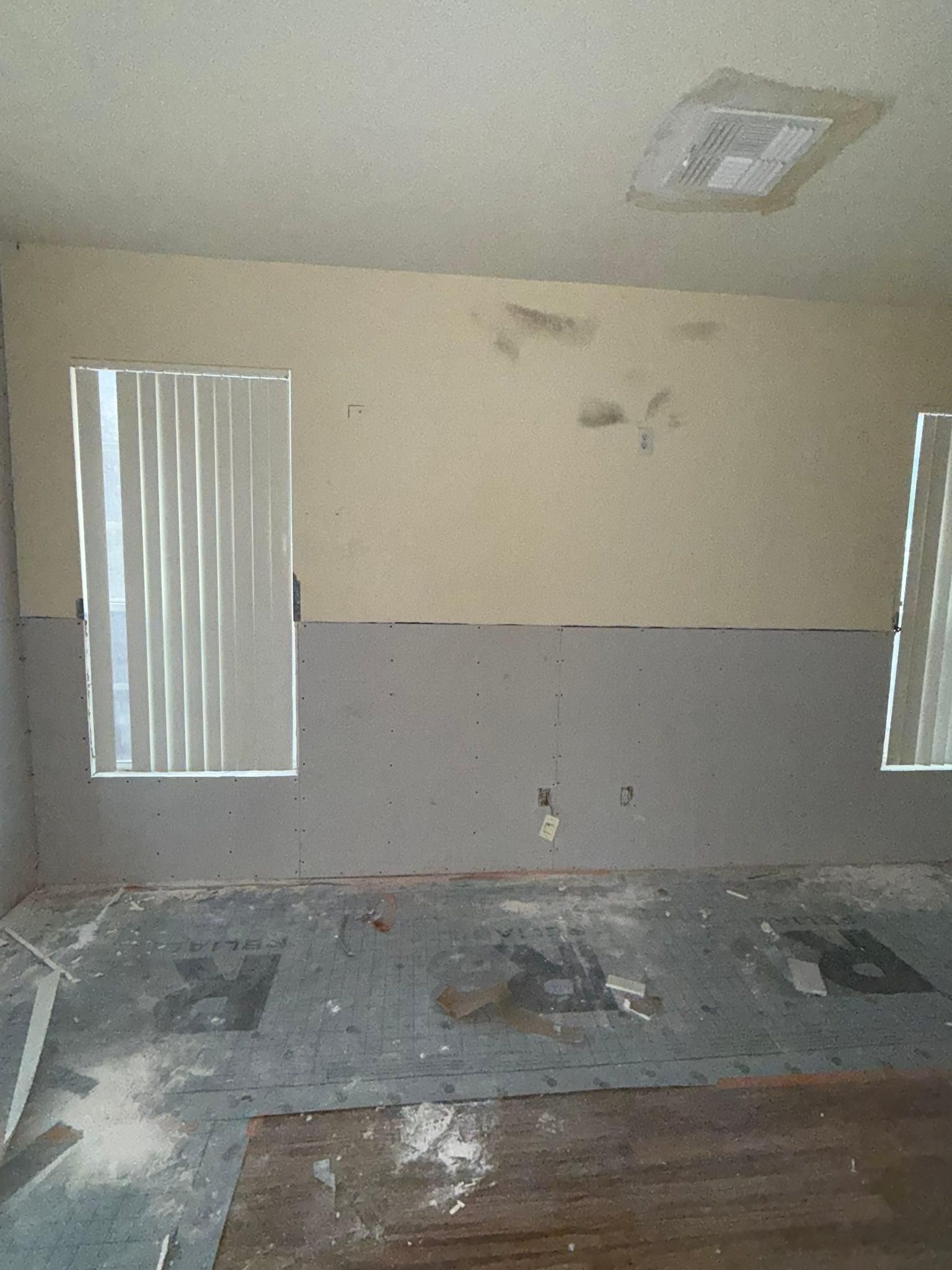  for Escorpio Painting in Tampa, FL