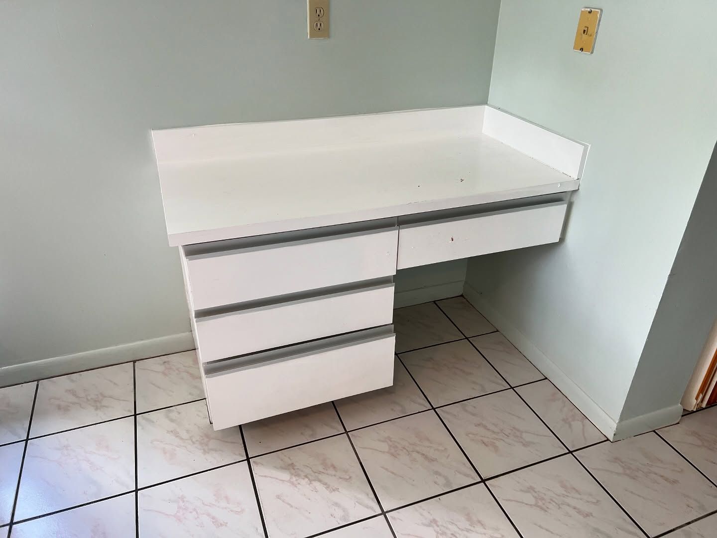  for J & J Refinishing in Fort Lauderdale,  FL