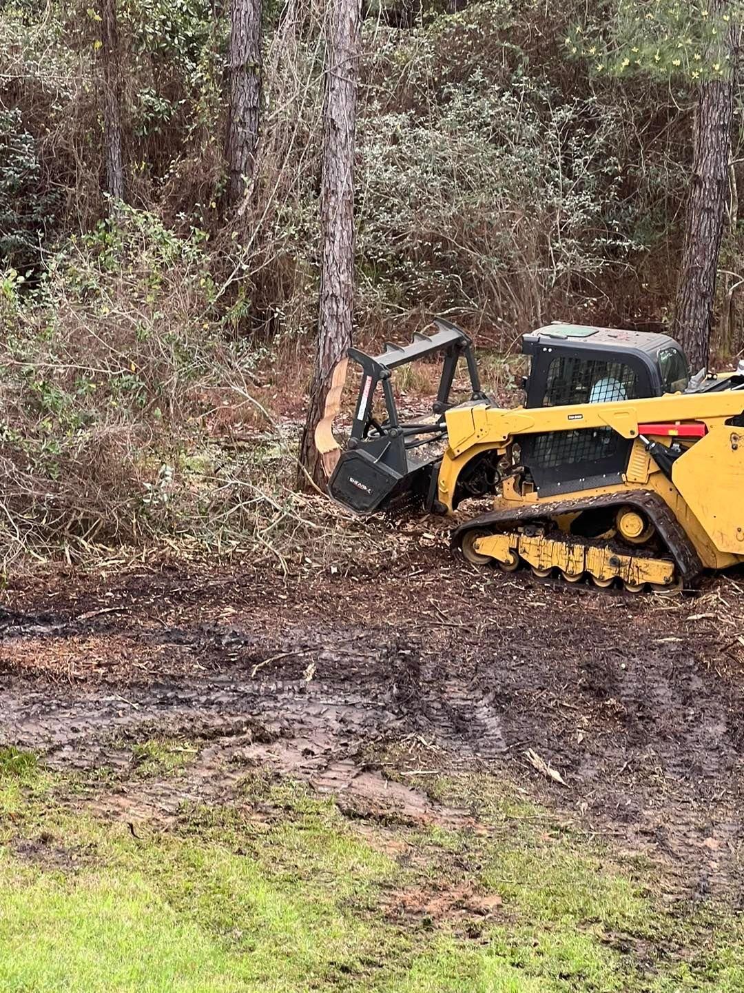  for White’s Land Maintenance in Milton,, FL