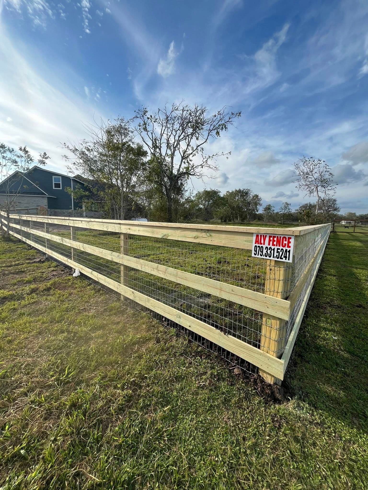  for Aly Fence in Angleton, TX