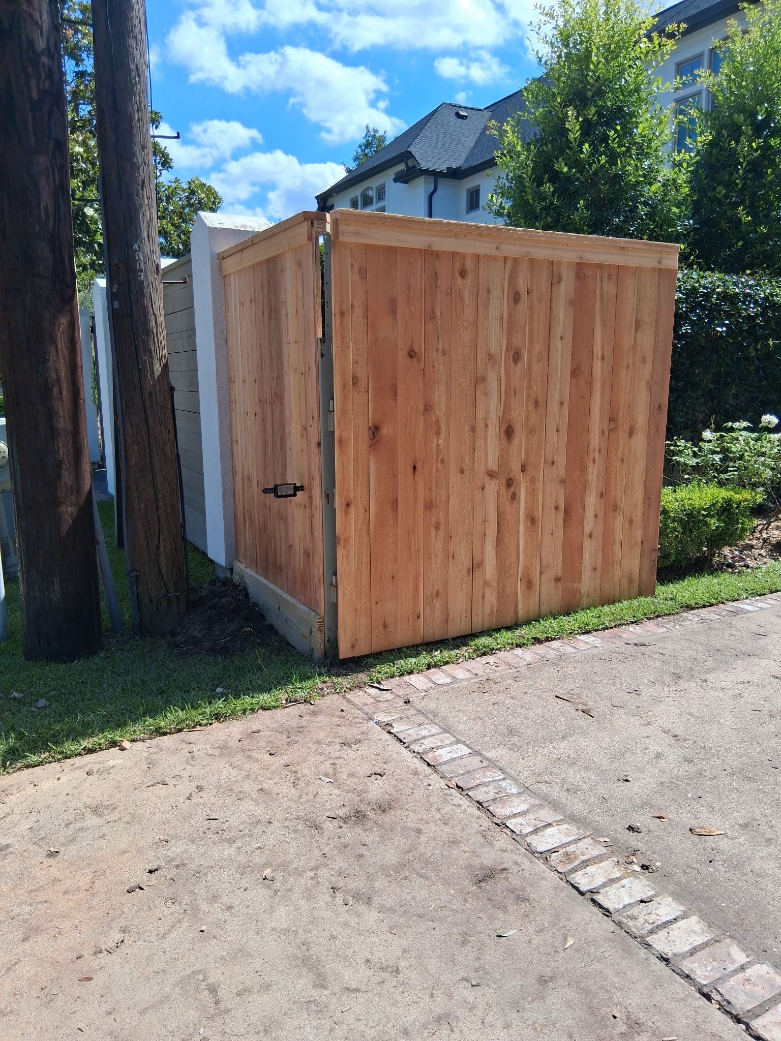  for Kingdom Fence in Houston, TX