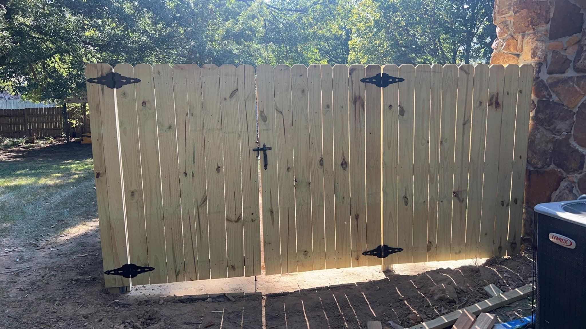  for Manning Fence, LLC in Hernando, MS