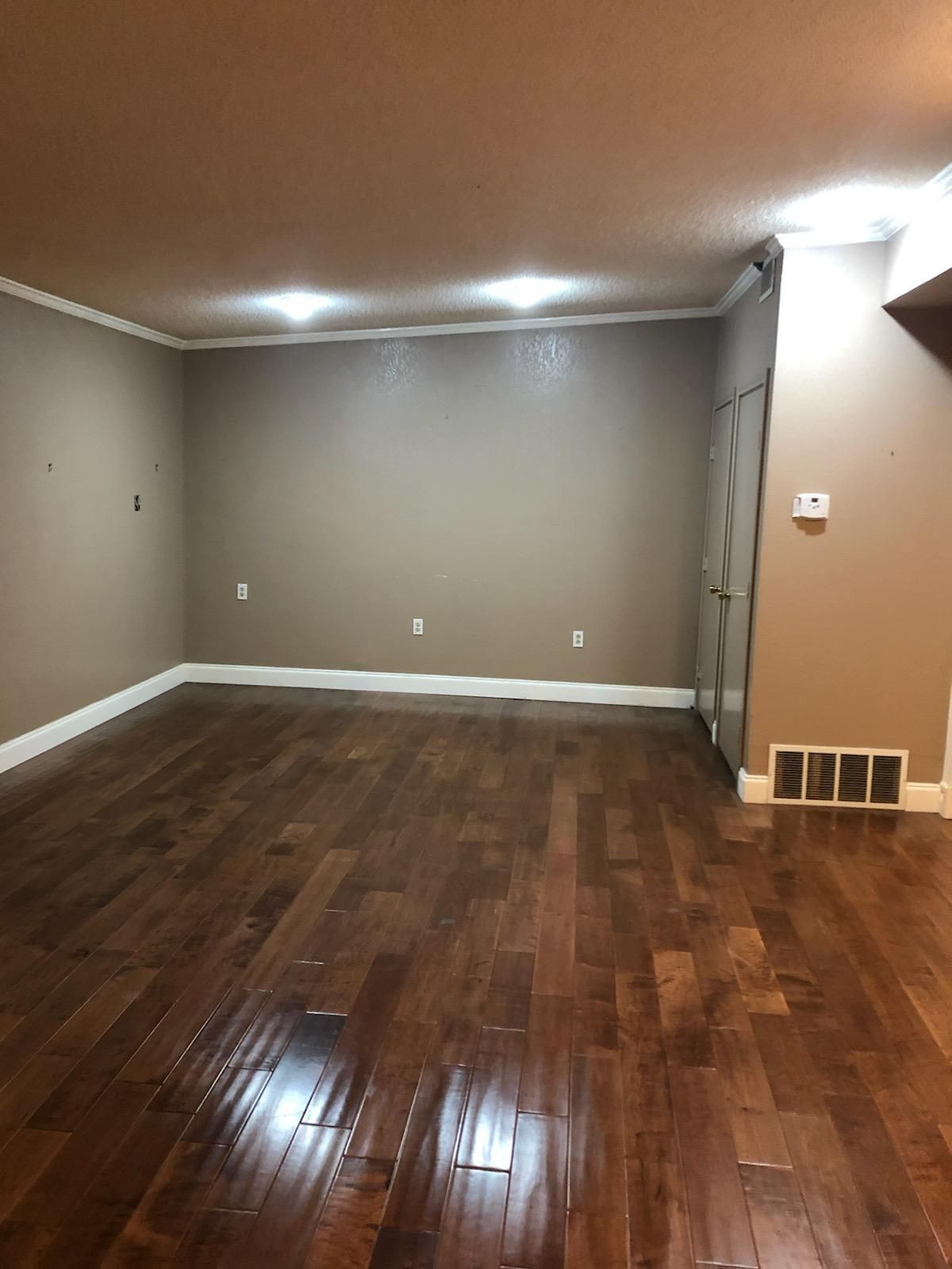  for Hill's Carpet & Remodeling in Odessa, TX