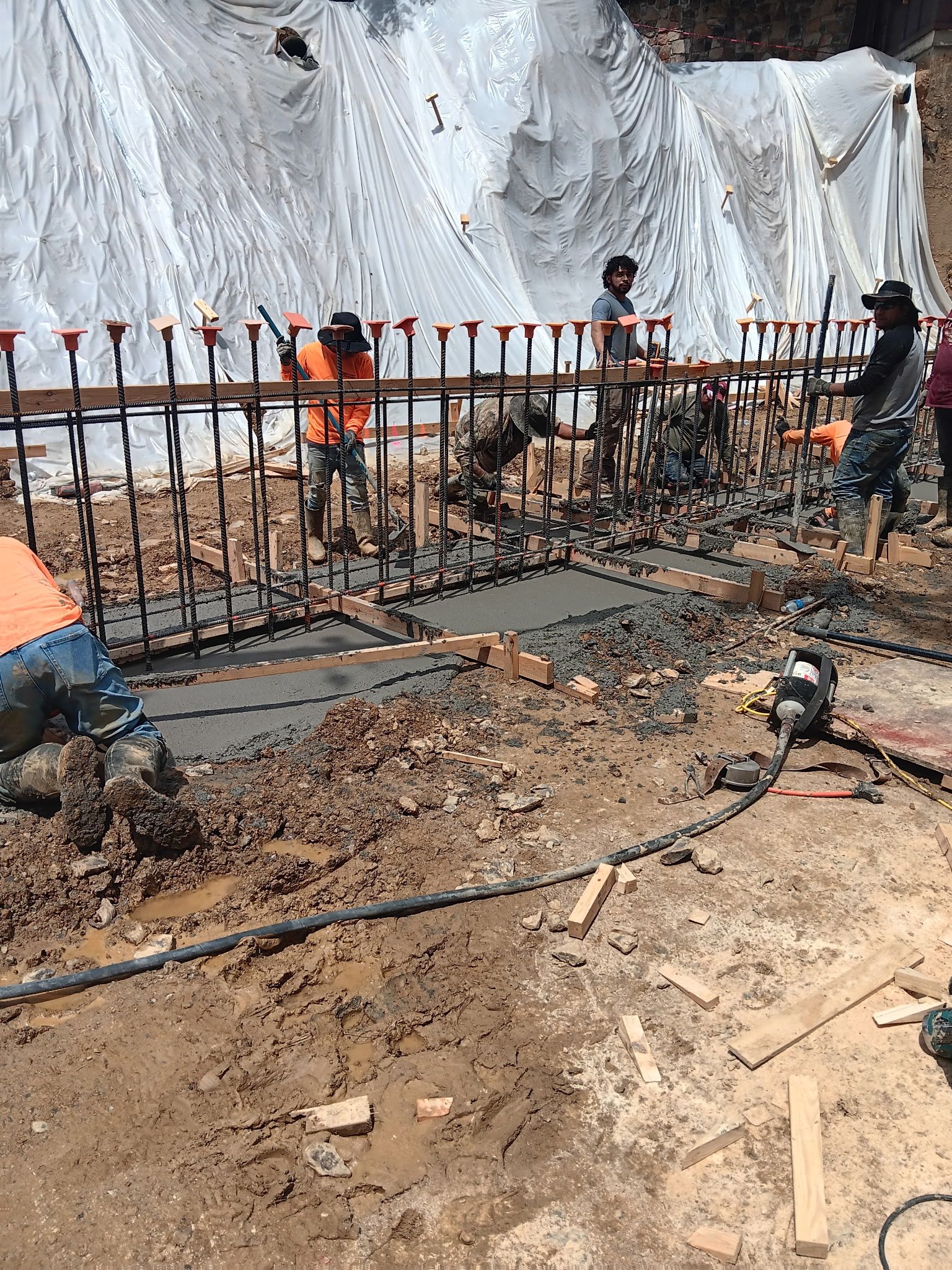  for HR Concrete Solutions LLC in Gatlinburg, TN