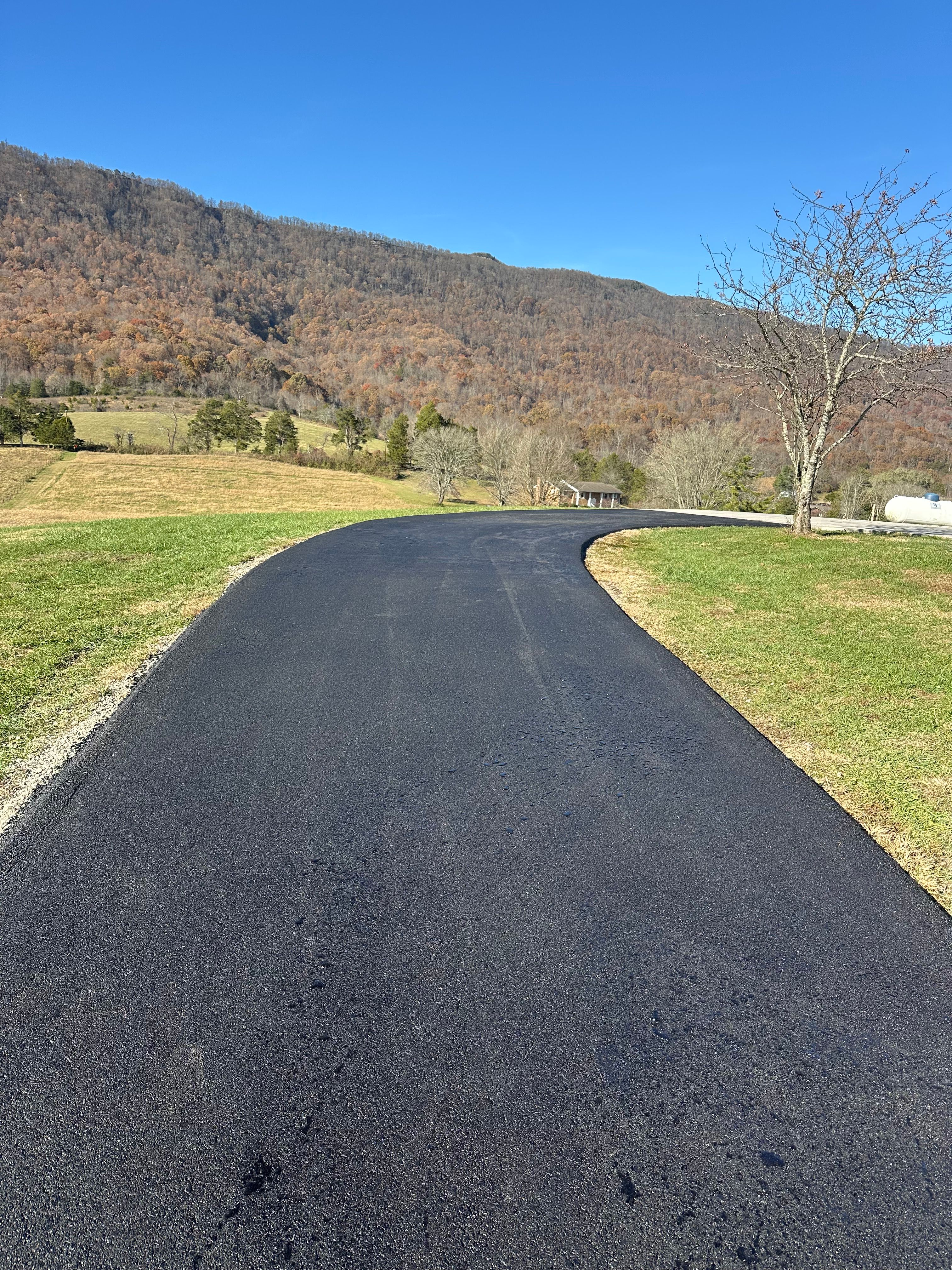  for Metzler Paving and Sealcoating in Jacksboro, TN