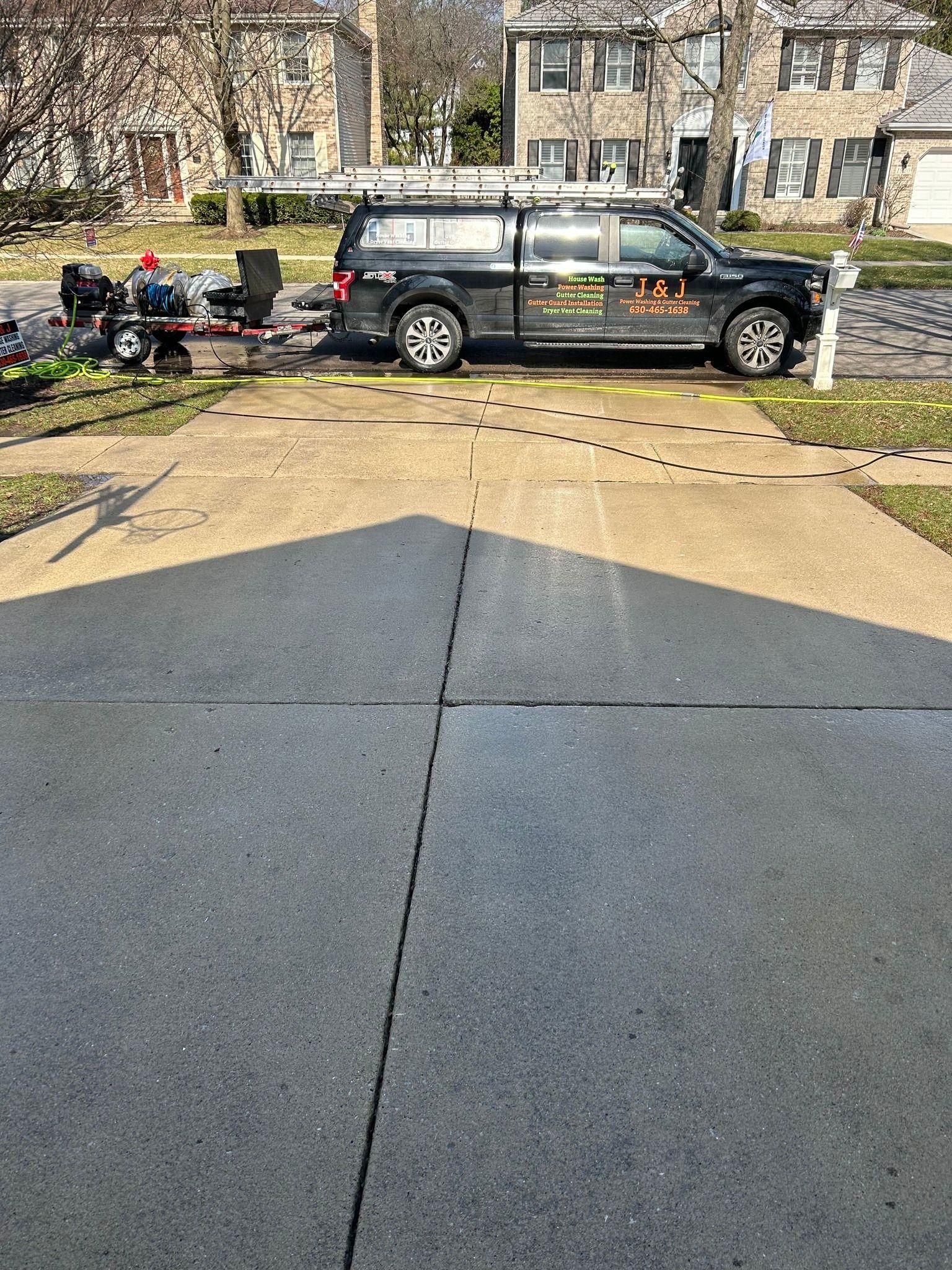 Home Softwash for J&J Power Washing and Gutter Cleaning in Sycamore, IL