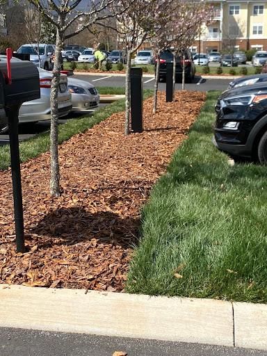  for Valencia’s Lawncare in Charlottesville, VA
