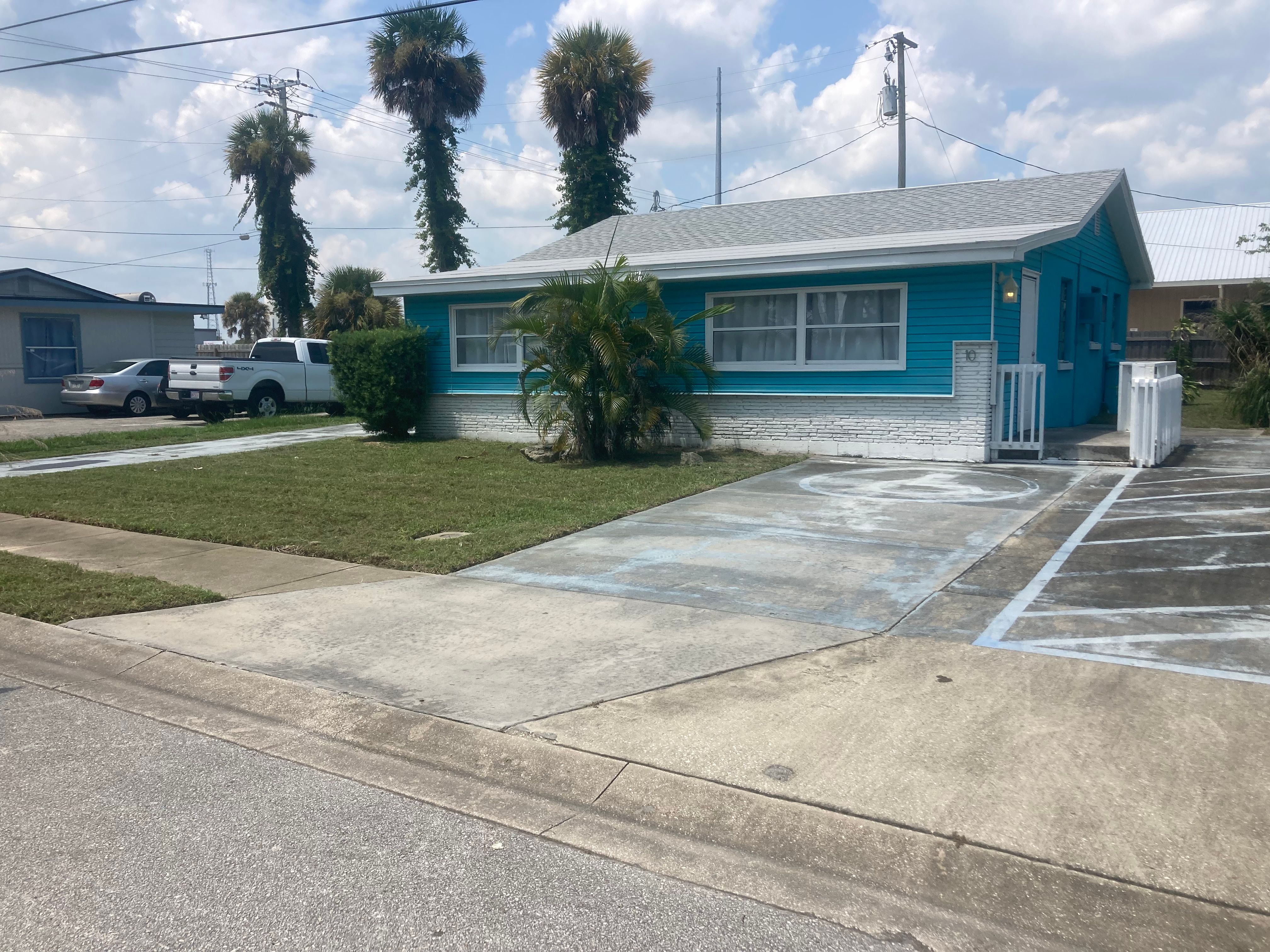 Mowing for Impressive Lawns 321 LLC in Titusville, FL