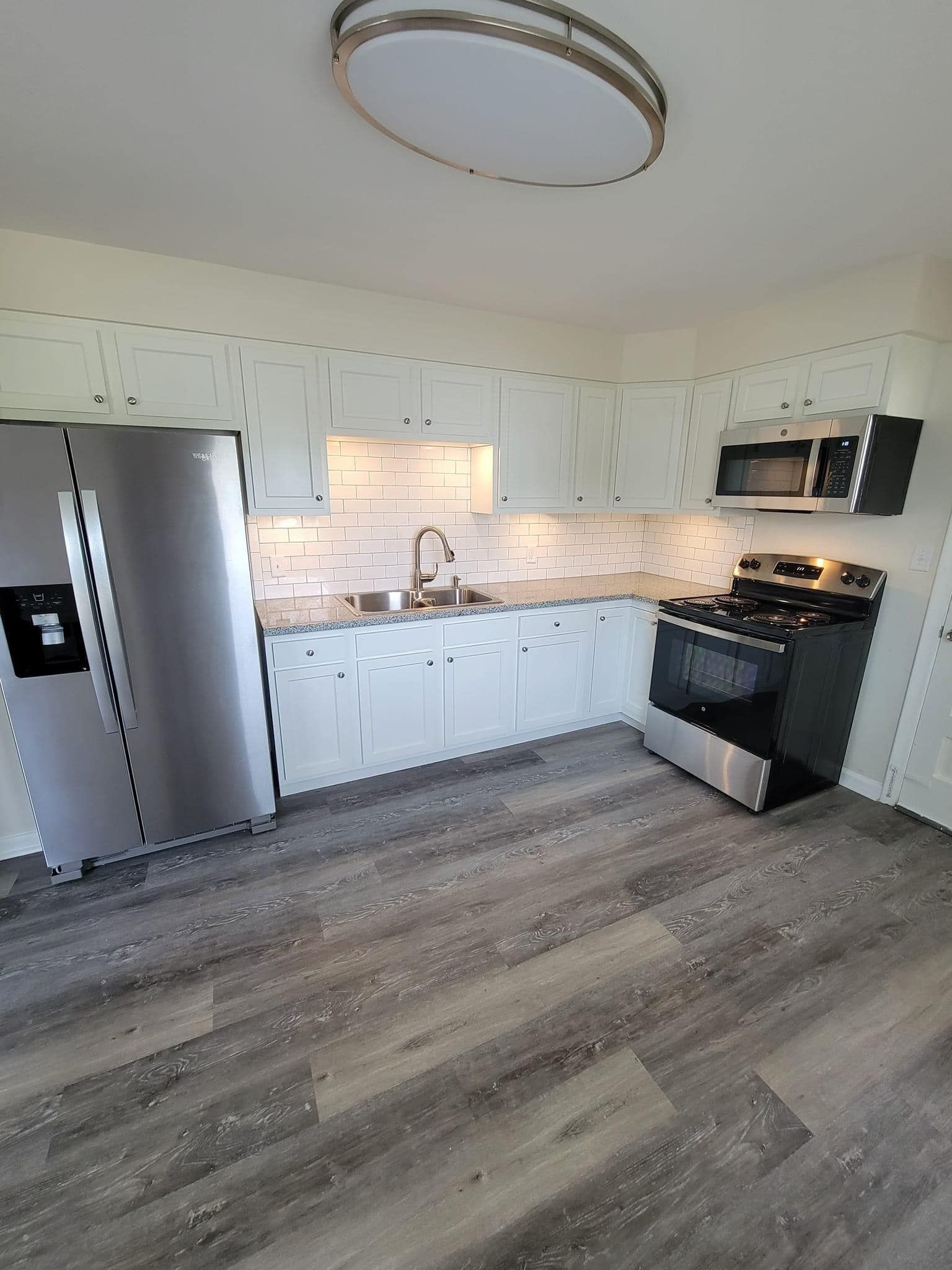  for New Look Flooring in Toledo, OH