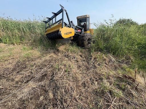  for Premier Services in New London, MN