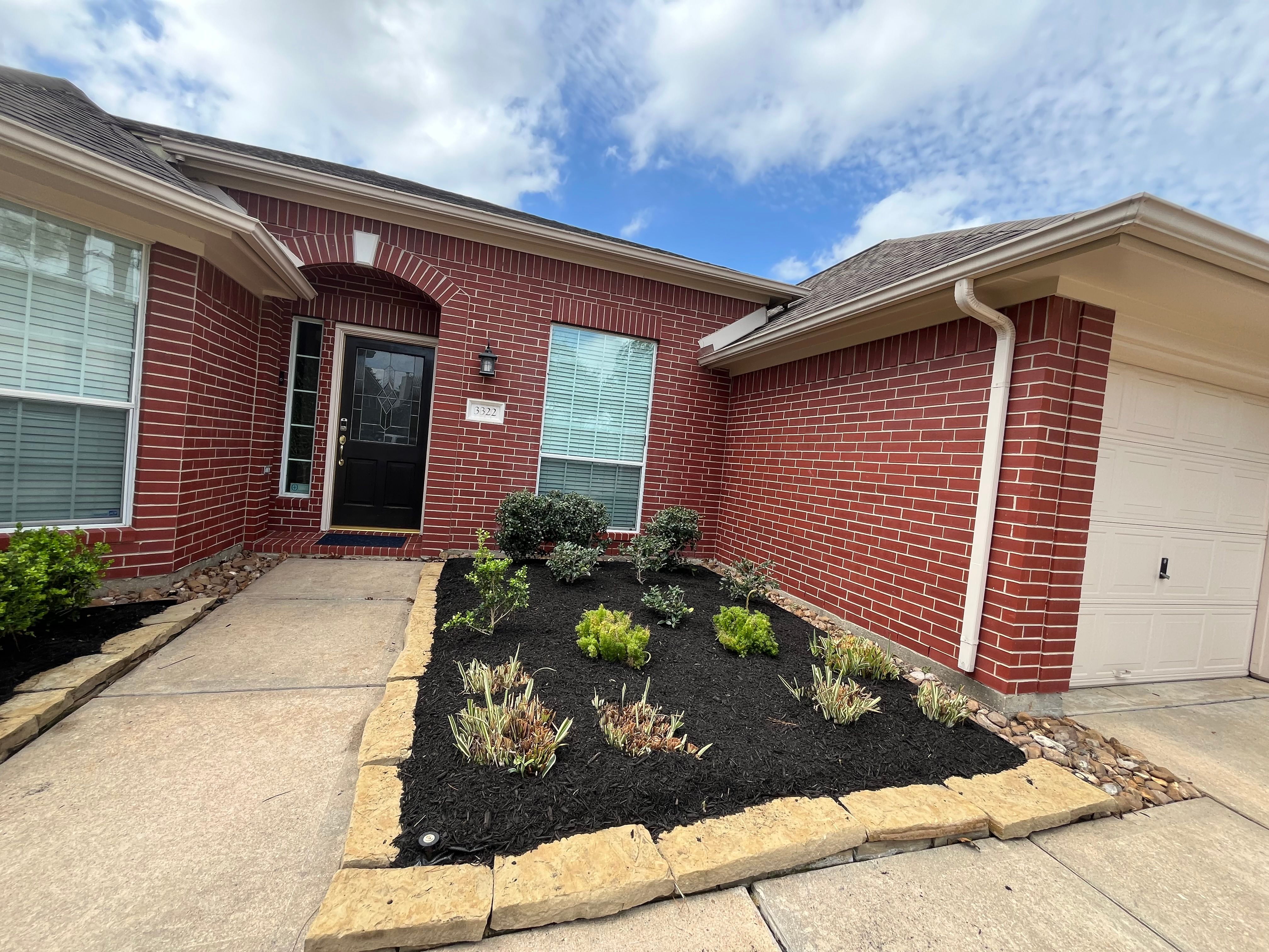  for Garza Lawncare & Tree Service in Pearland, TX