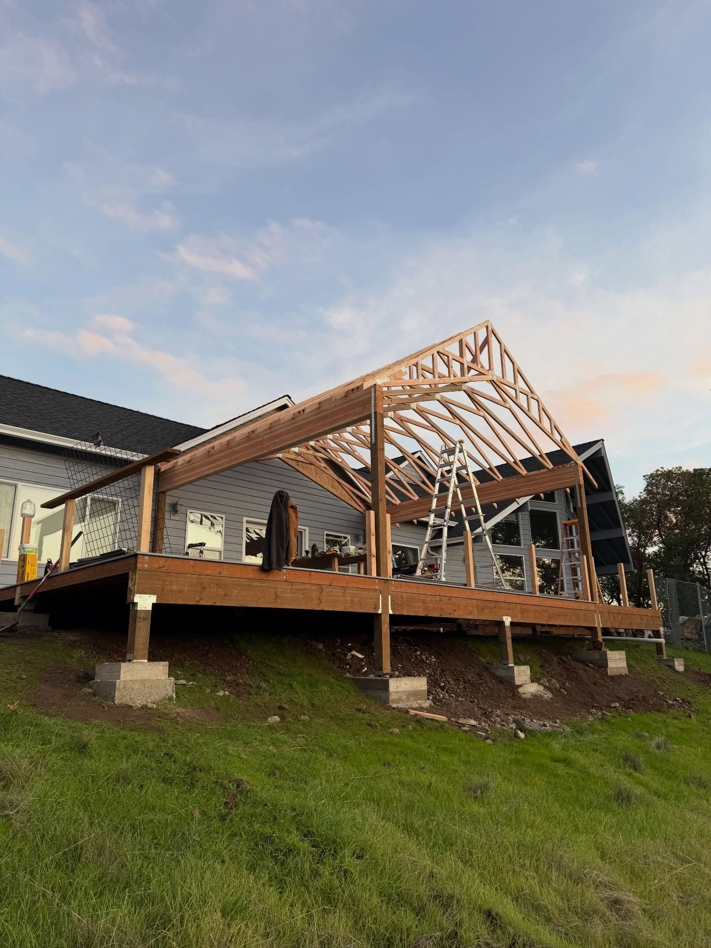  for Gomez Construction LLC in Sutherlin, OR