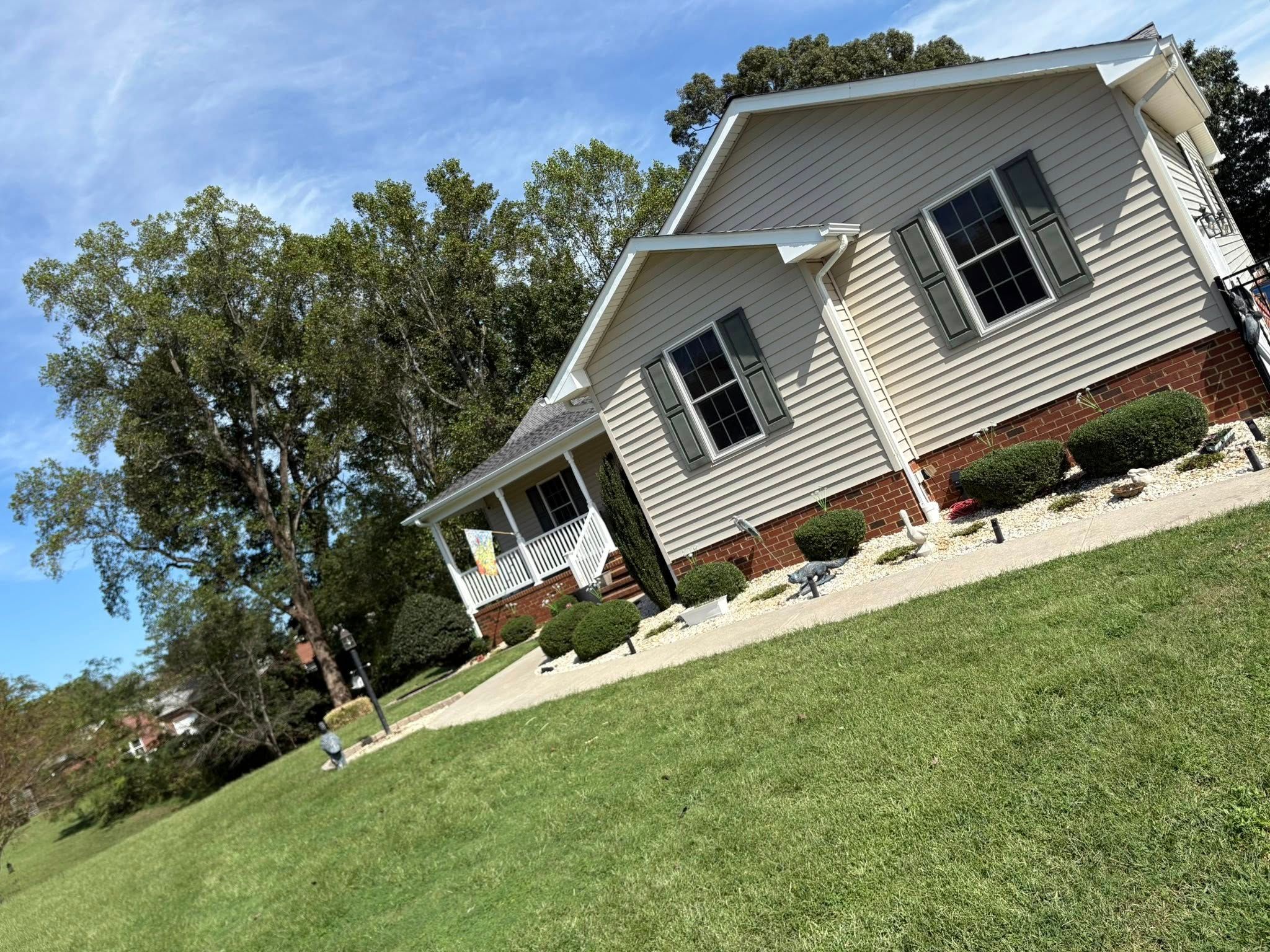 All Photos for Grassworks Lawn And Landscaping in Callao, VA