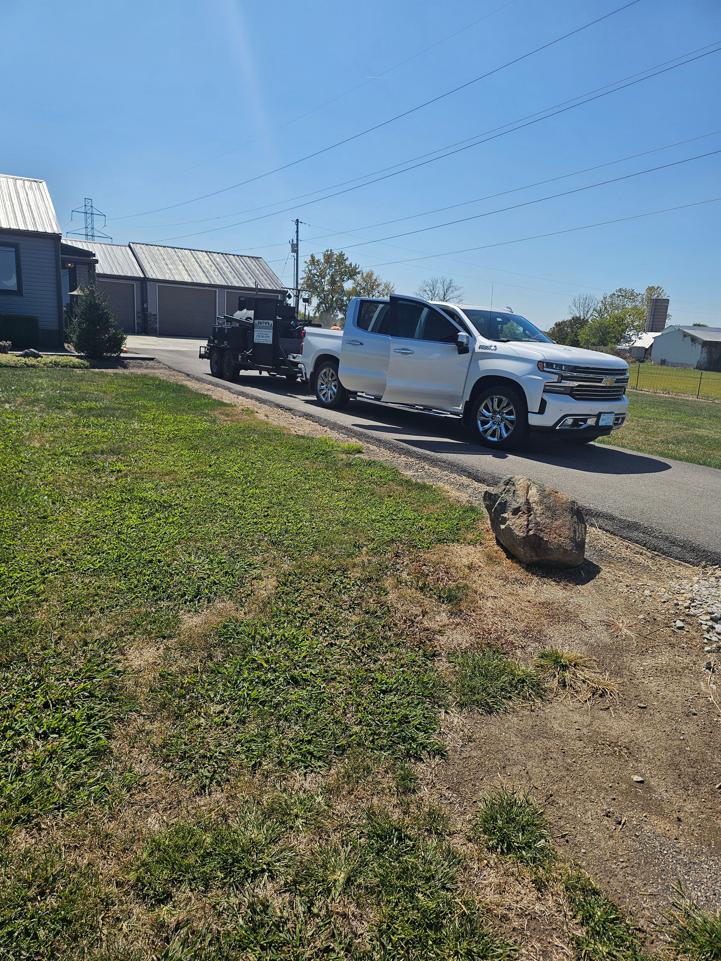  for Smith's Paving and Sealcoating in Rushville, IN