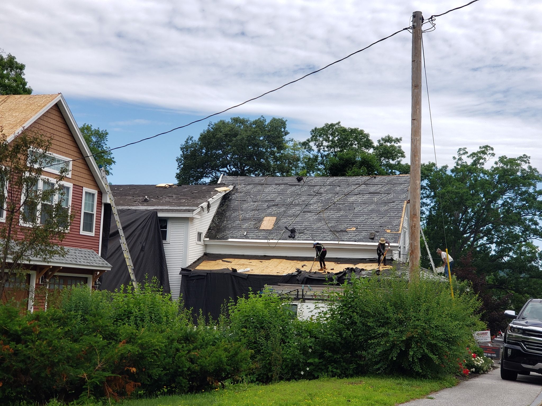 Roofing for Jalbert Contracting LLC in Alton, NH