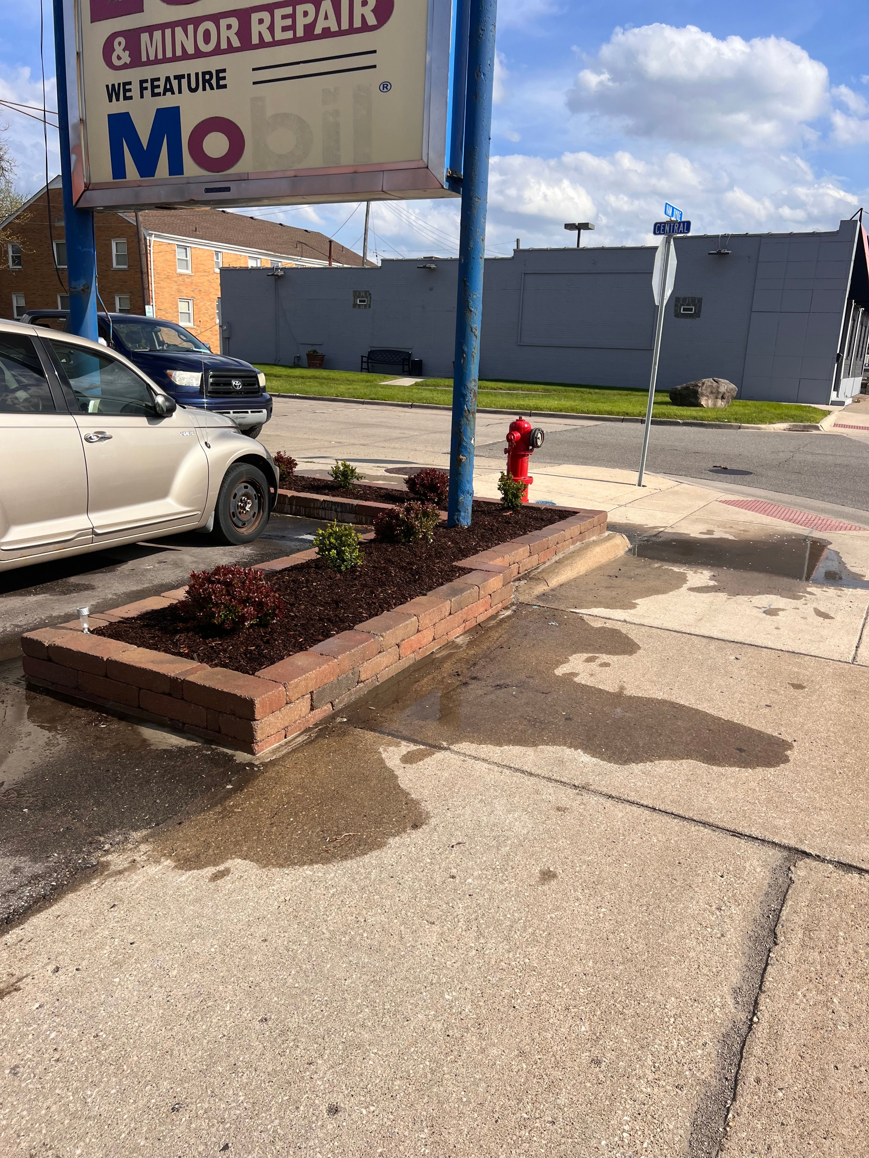  for Alltimate Outdoor Services in Warren, MI