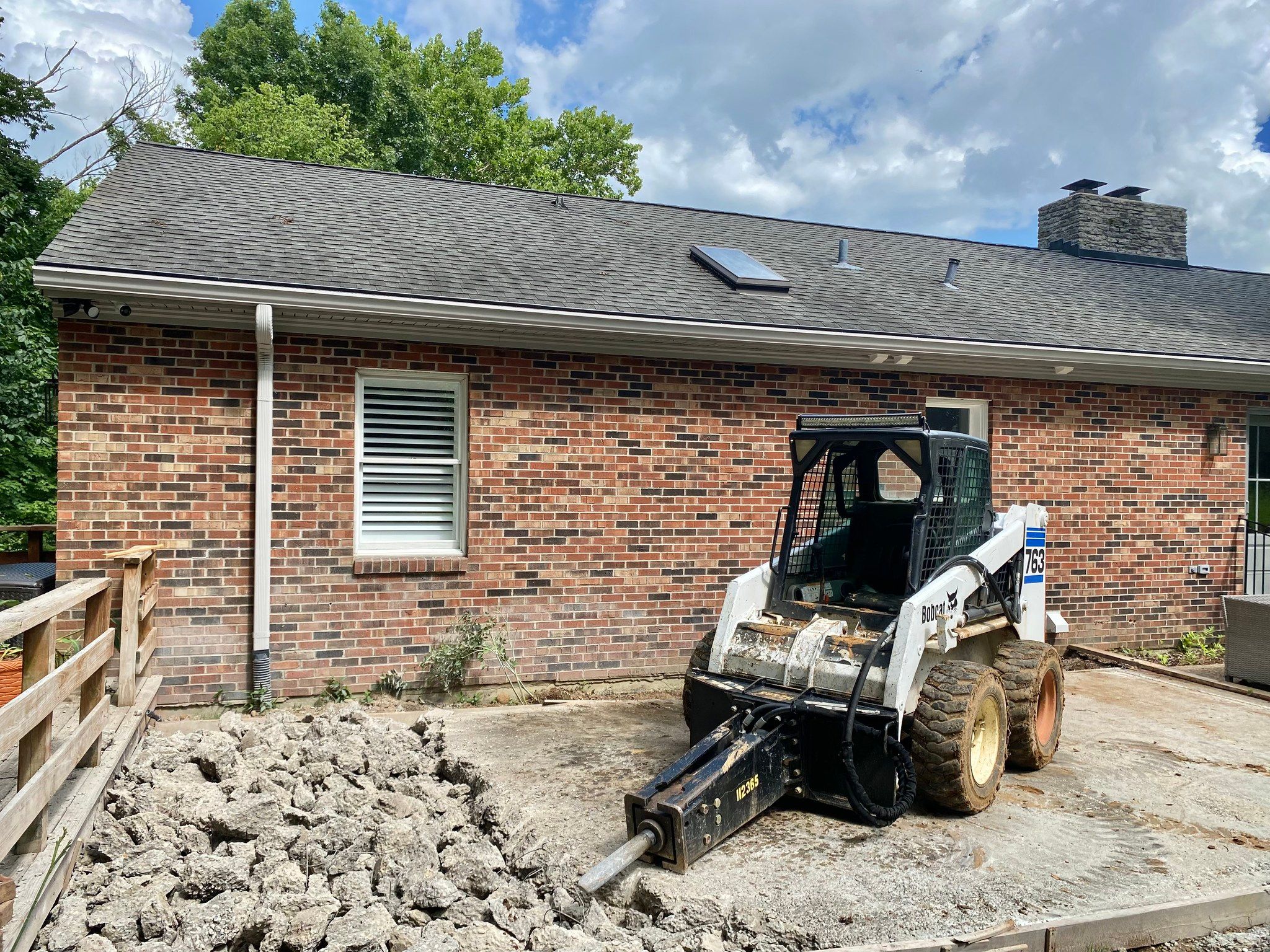 Excavating for Louisville Earth Movers in Crestwood, KY
