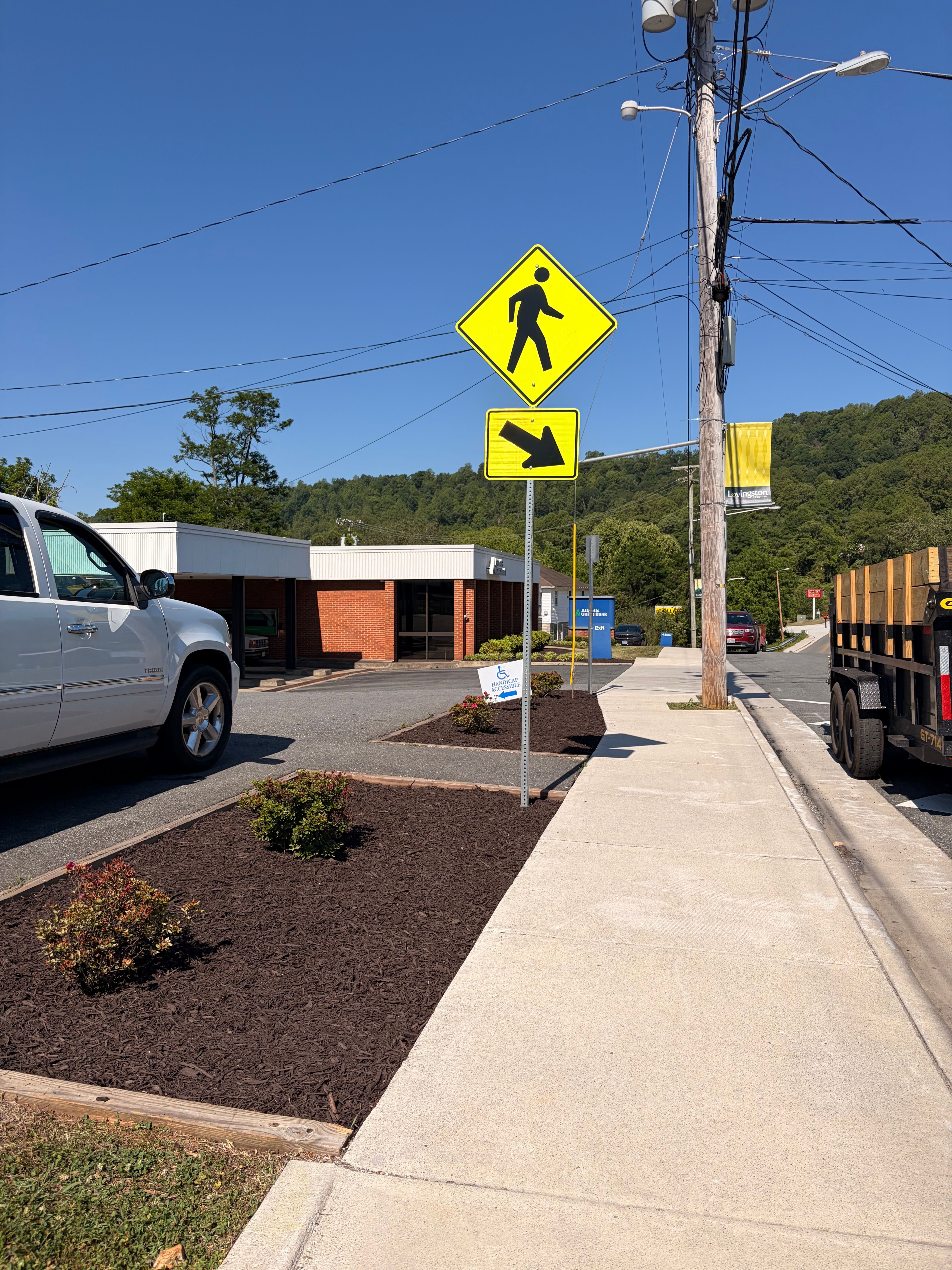  for Valencia’s Lawncare in Charlottesville, VA