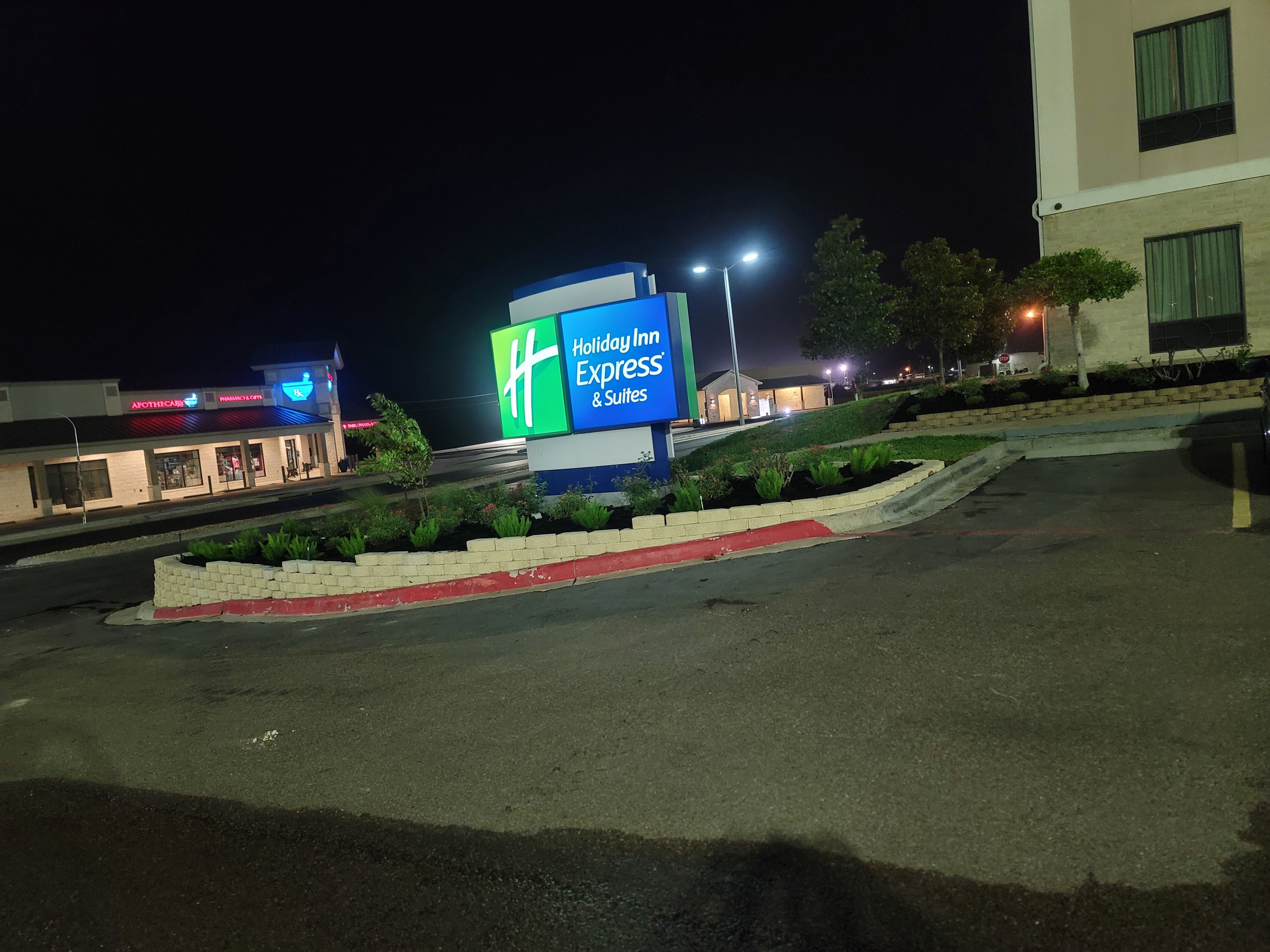  for Right Choice Landscaping LLC in Houston, TX