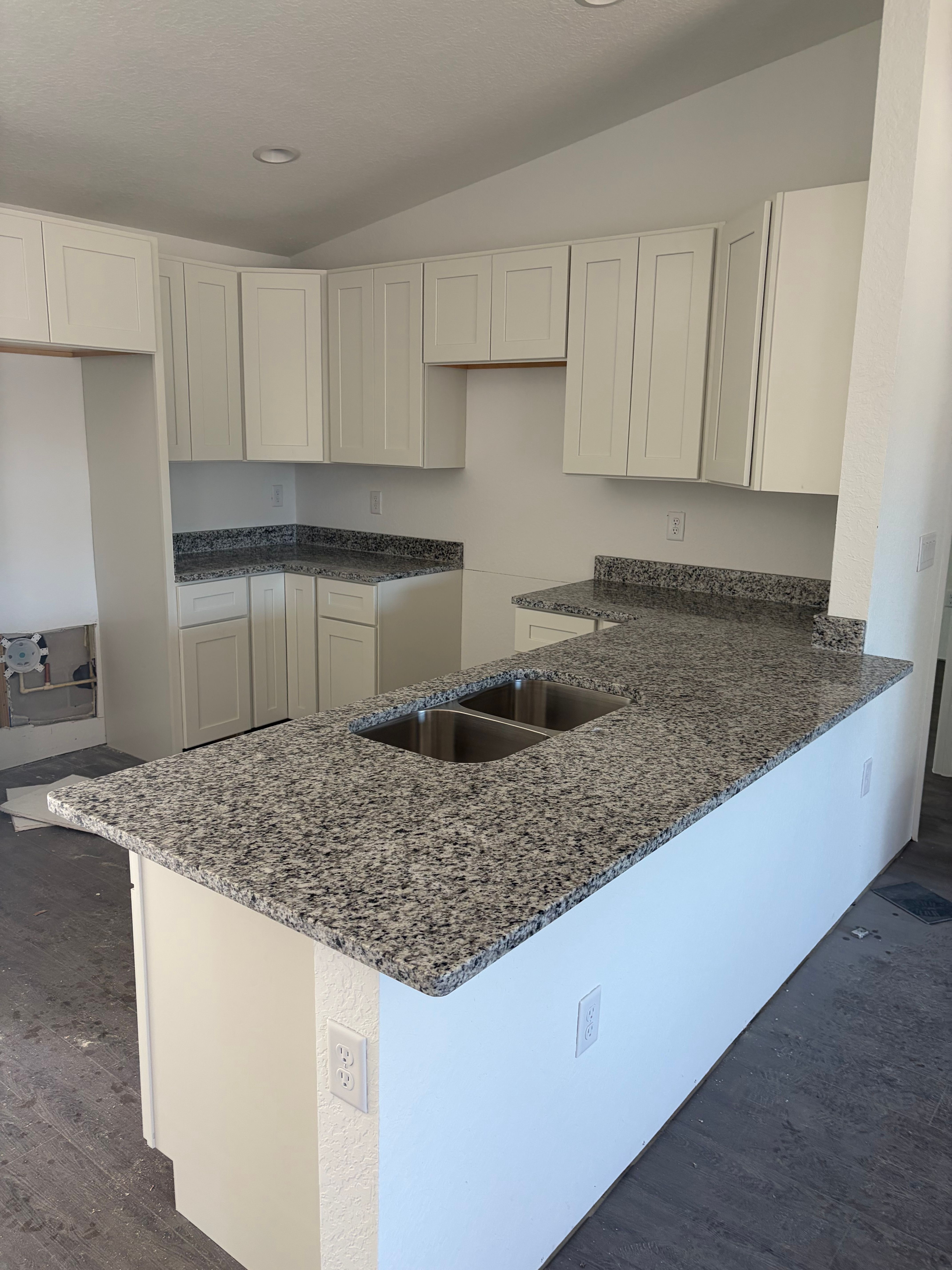  for Supreme Stone in Ocala, FL