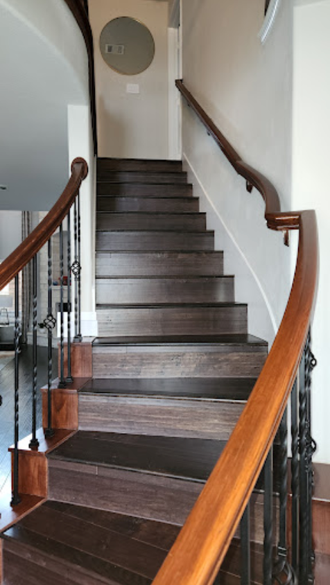 for Luxurious Construction LLC in Houston, TX