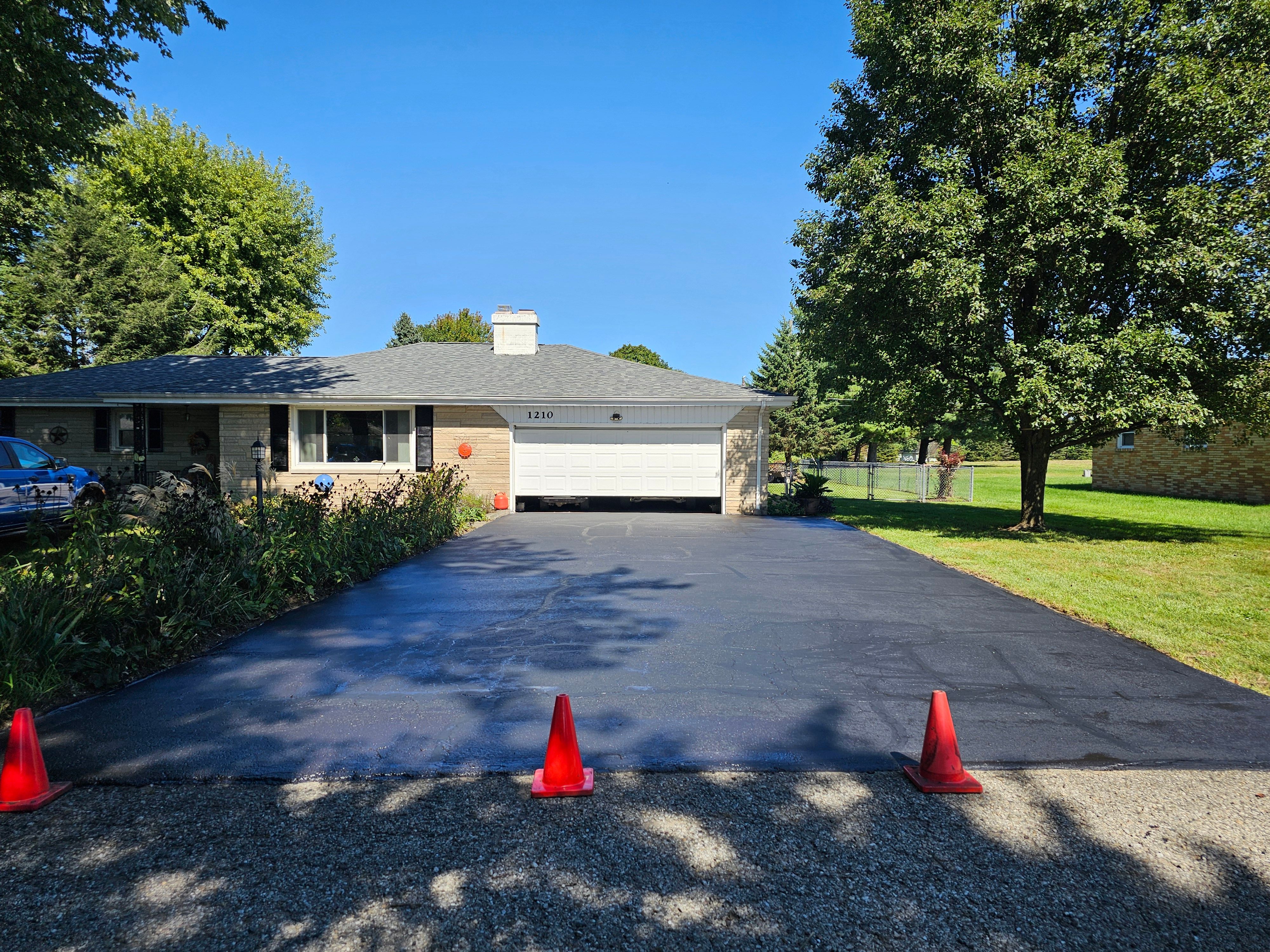  for Smith's Paving and Sealcoating in Rushville, IN