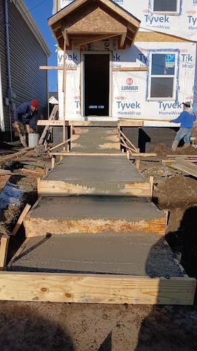  for Paramount Construction in Lexington, KY