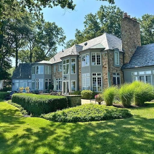  for Newtons Lawncare LLC in North Ridgeville, OH