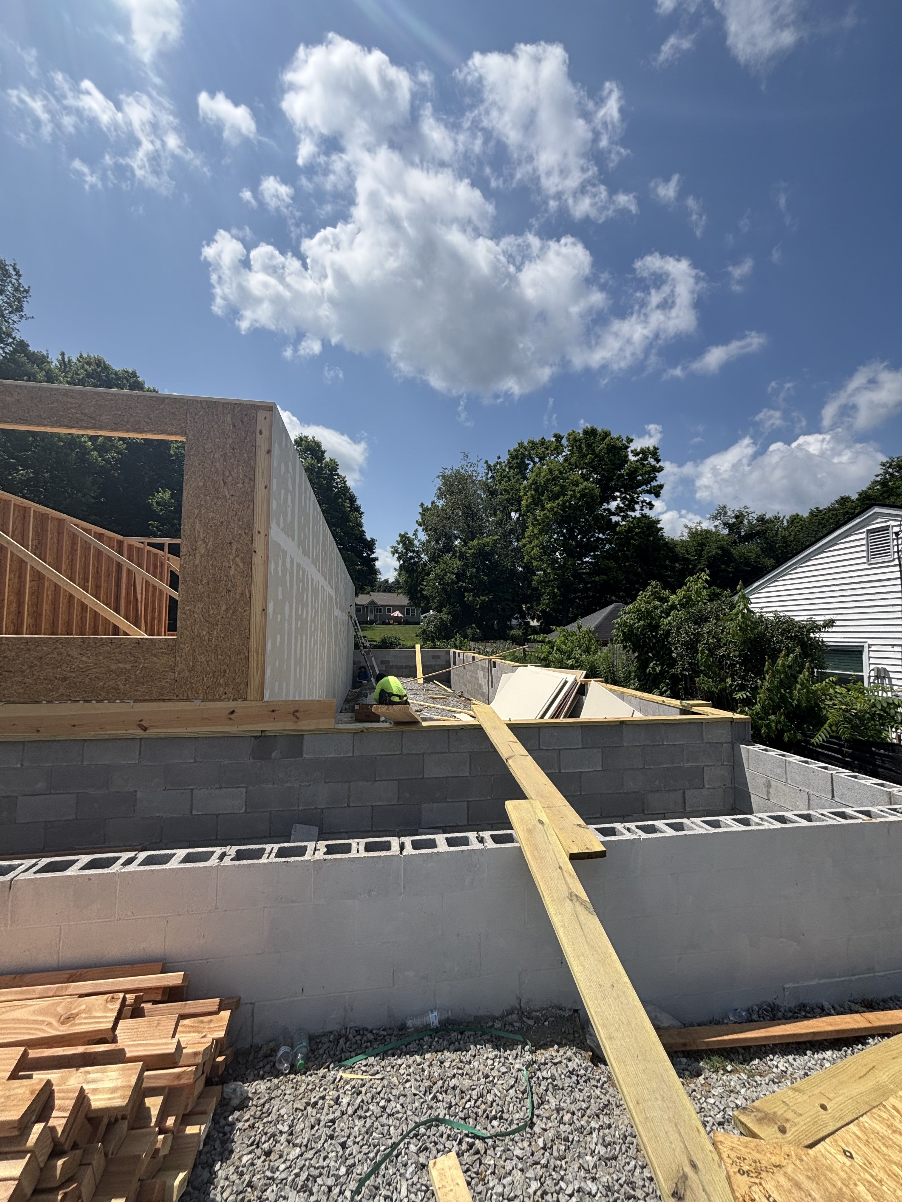  for Paramount Construction in Lexington, KY