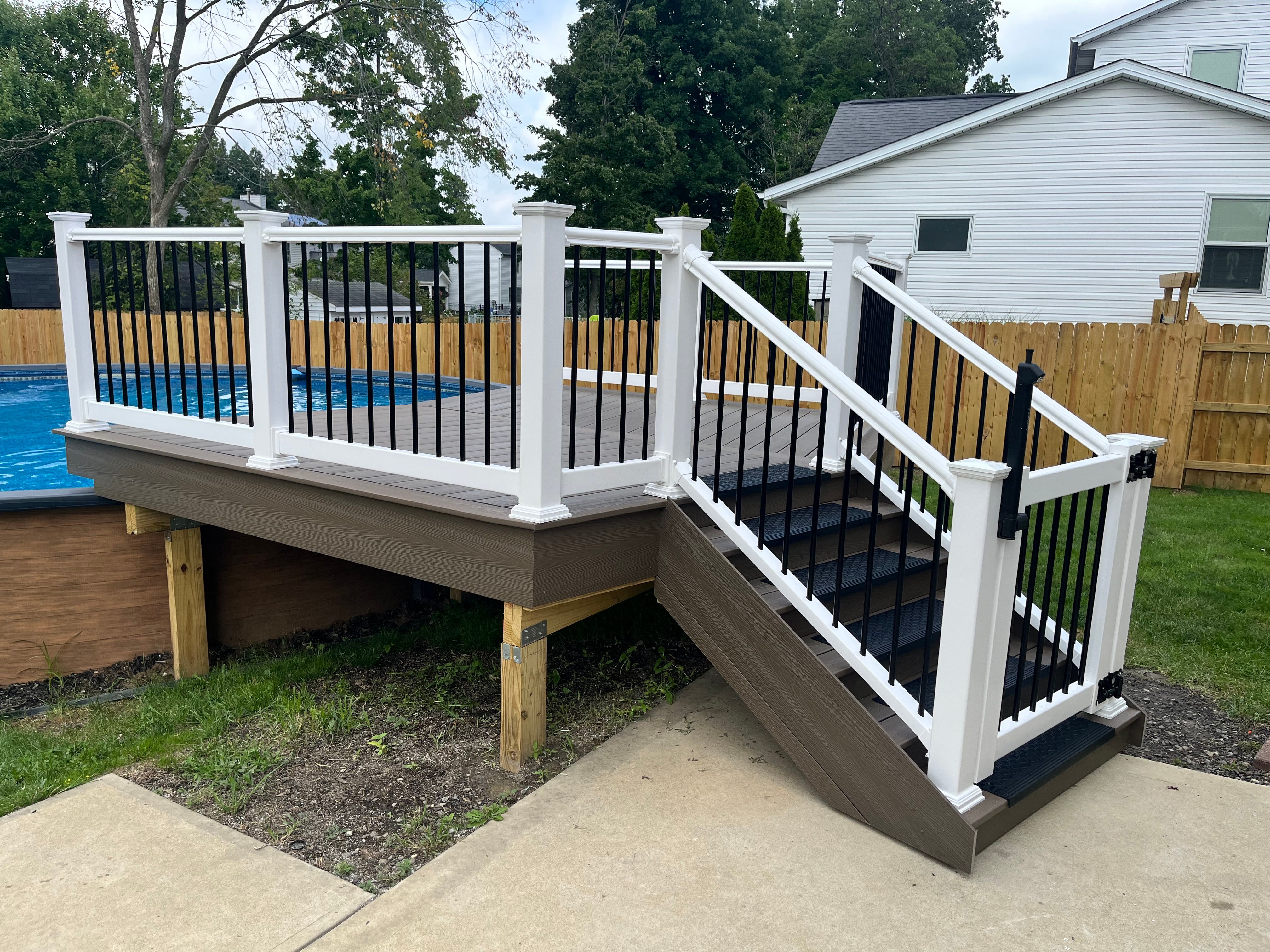  for Castle Fence & Deck LLC in Avon Lake, OH