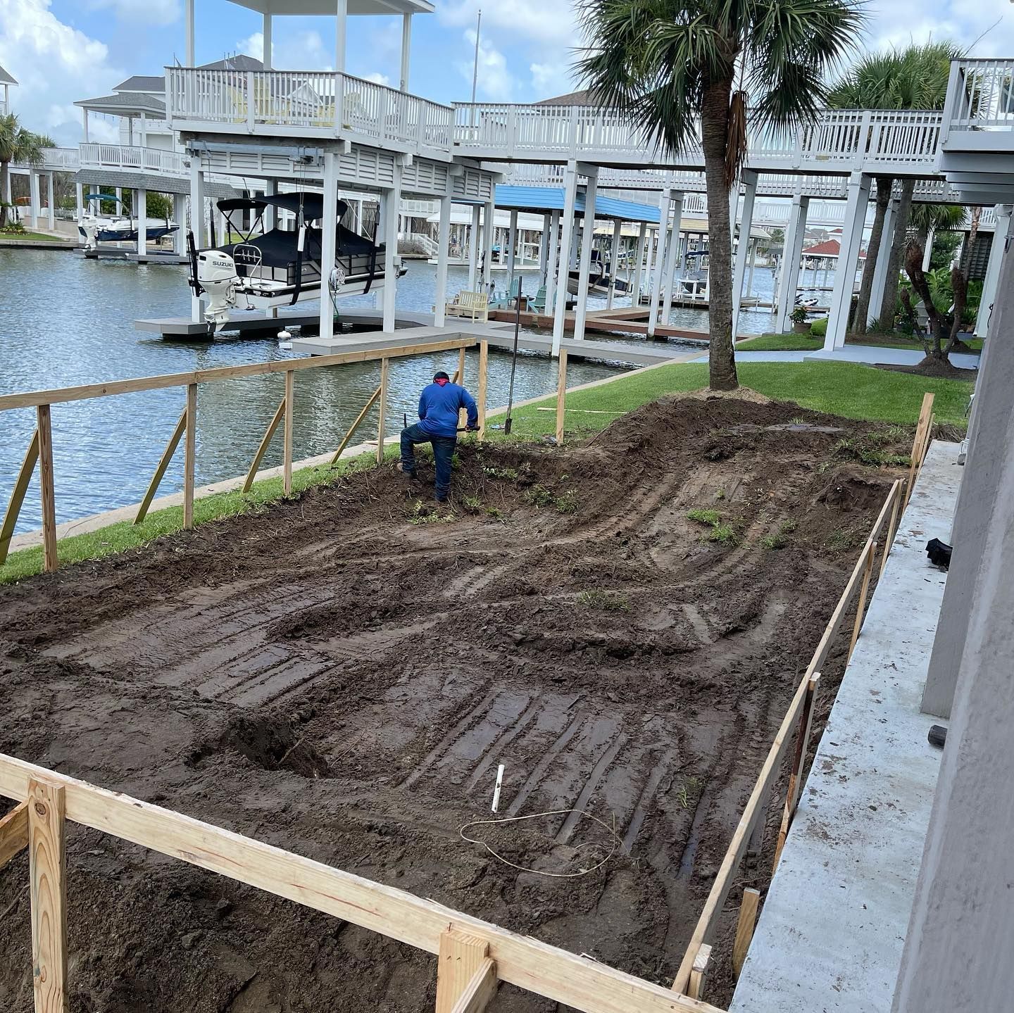  for Azteca Pool Construction LLC in Houston, TX