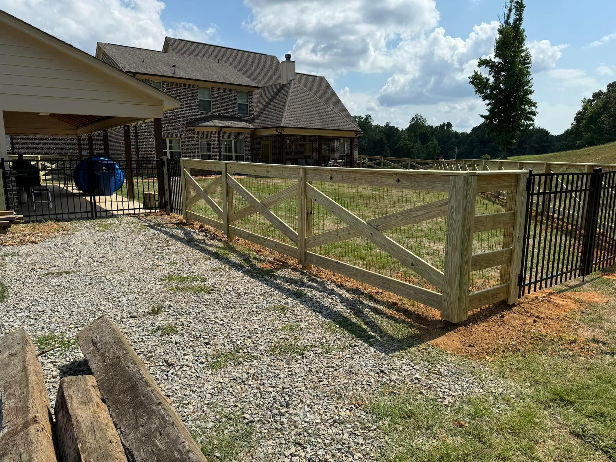  for Manning Fence, LLC in Hernando, MS