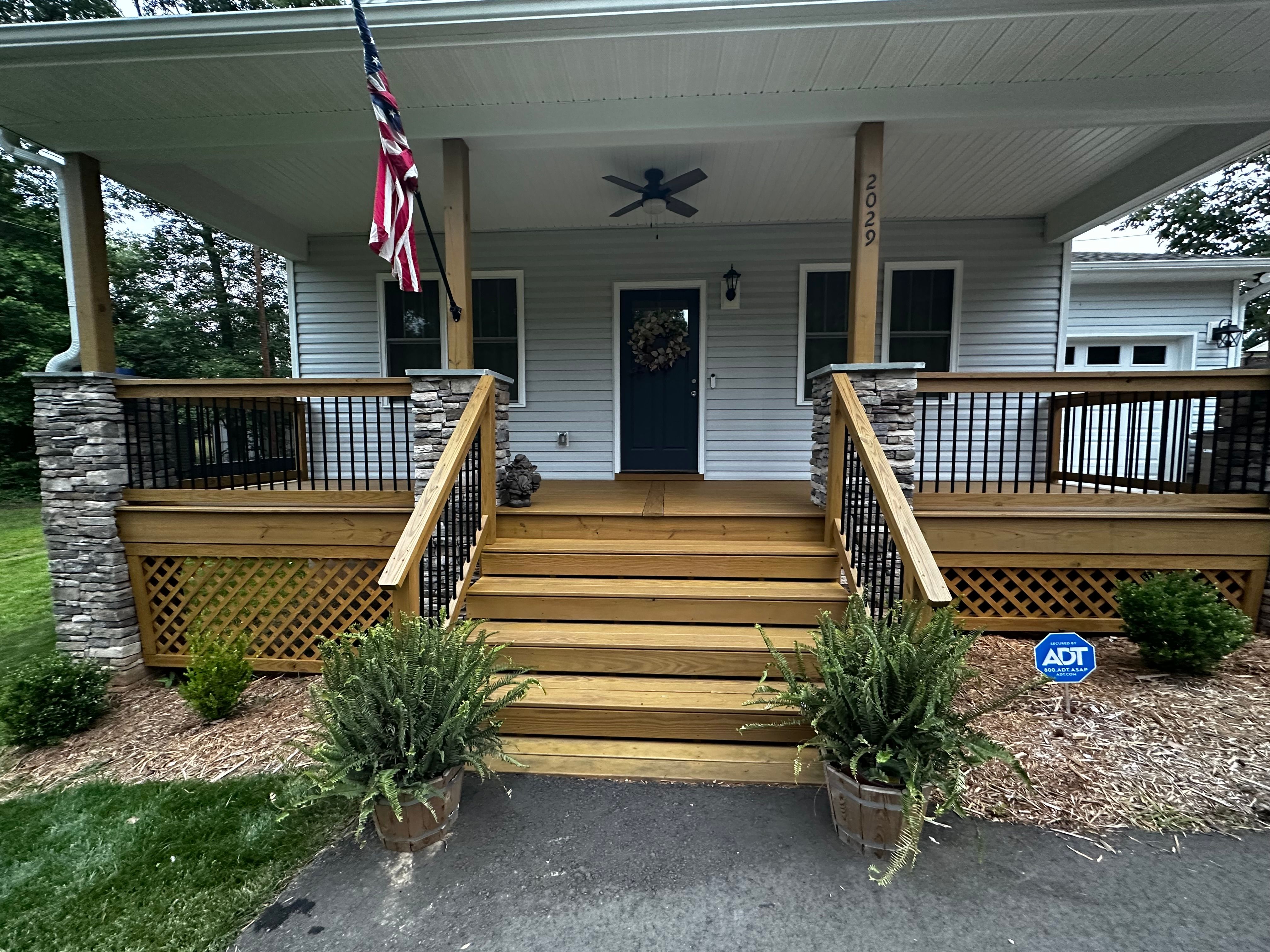 Deck Staining  for Cisco Kid Landscaping Inc. in Lincolnton, NC